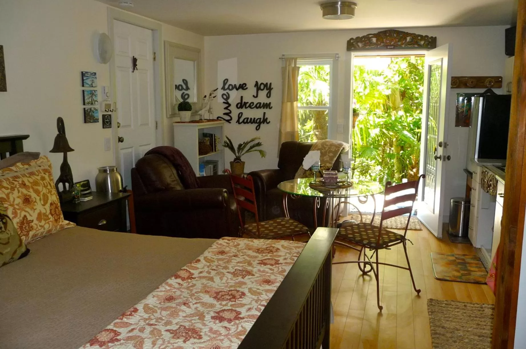 Garden in Magnolia Petal