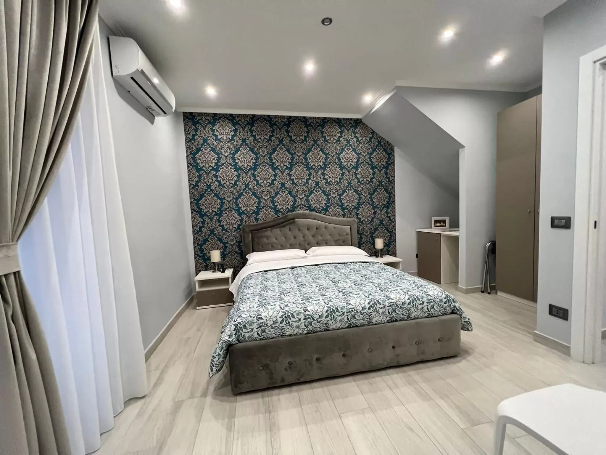 Bedroom, Bed in Toledo Relax Bedroom, Bed in Toledo Relax