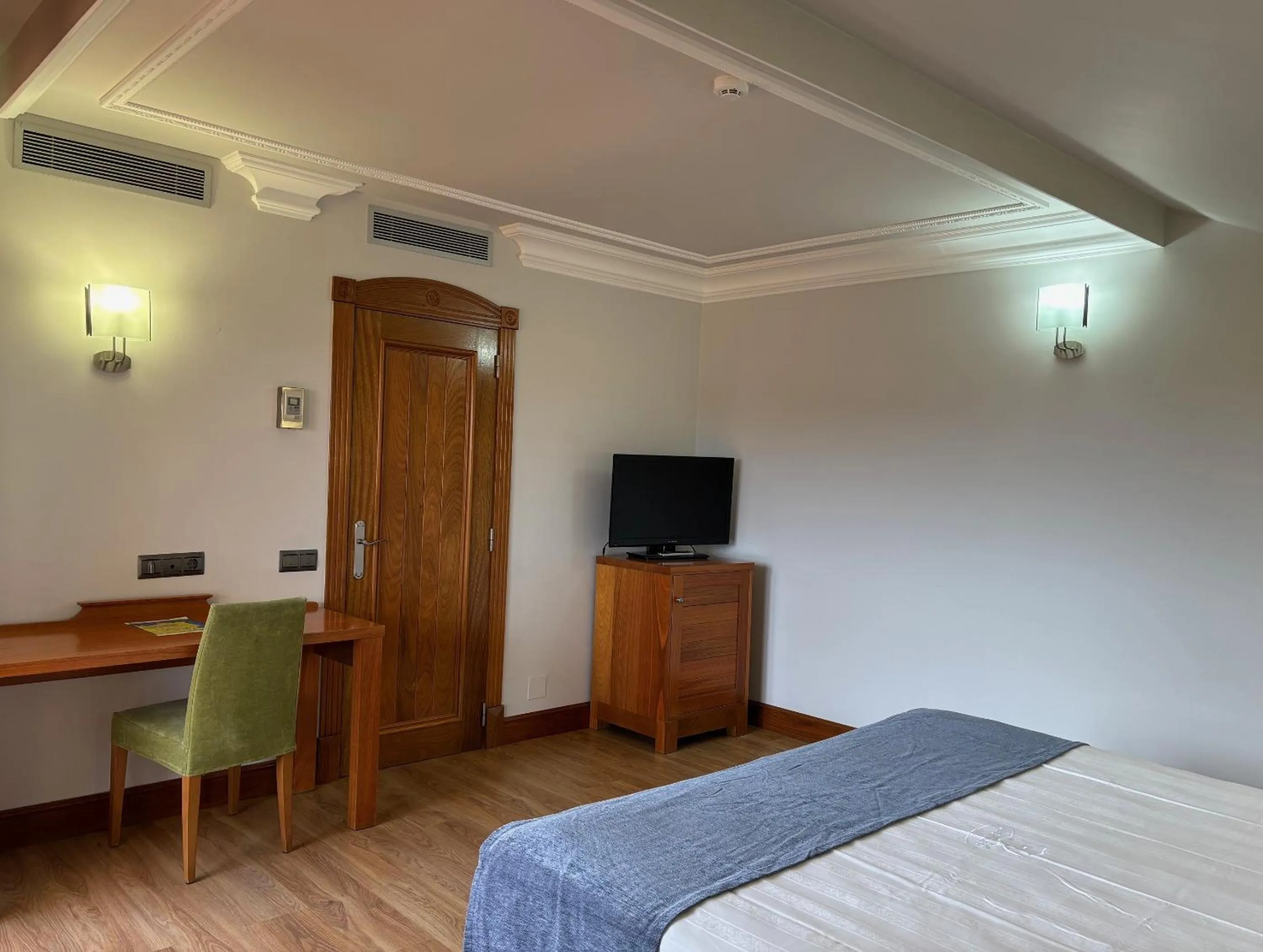 Photo of the whole room, Bed in Gran Hotel Liber & Spa Playa Golf