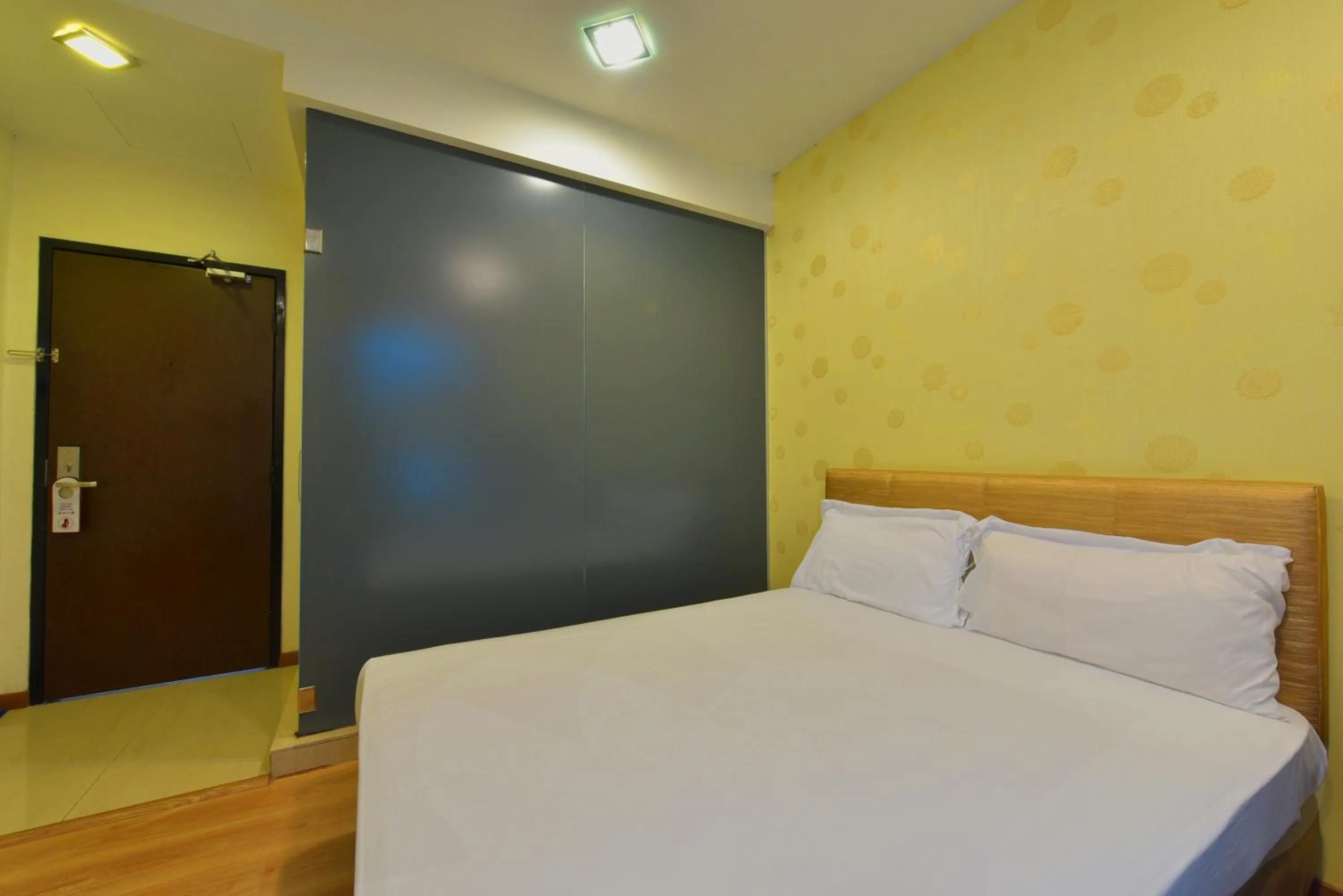 Bedroom, Bed in Townhouse OAK Hotel Holmes Johor Jaya