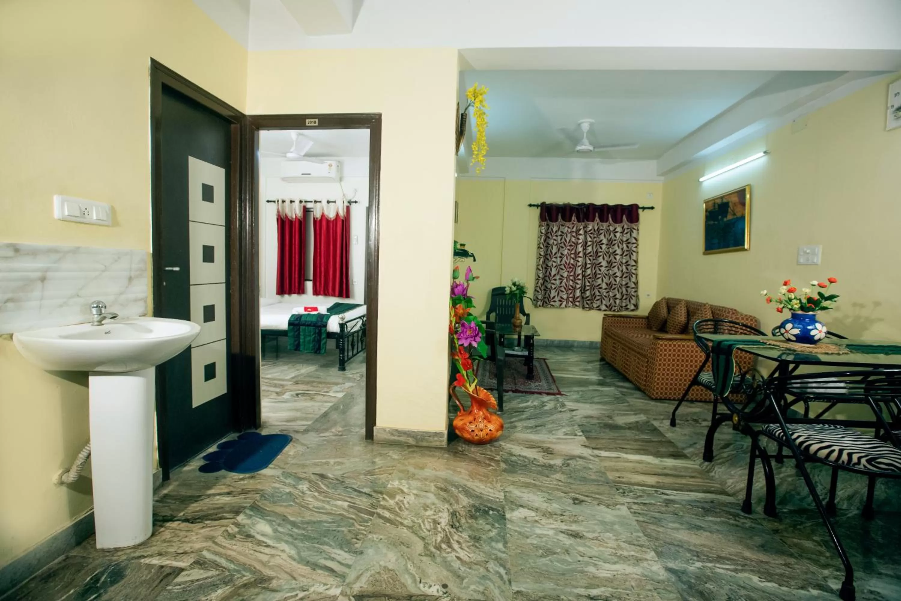 Property building, Lobby/Reception in The Elite Apartment Hotel