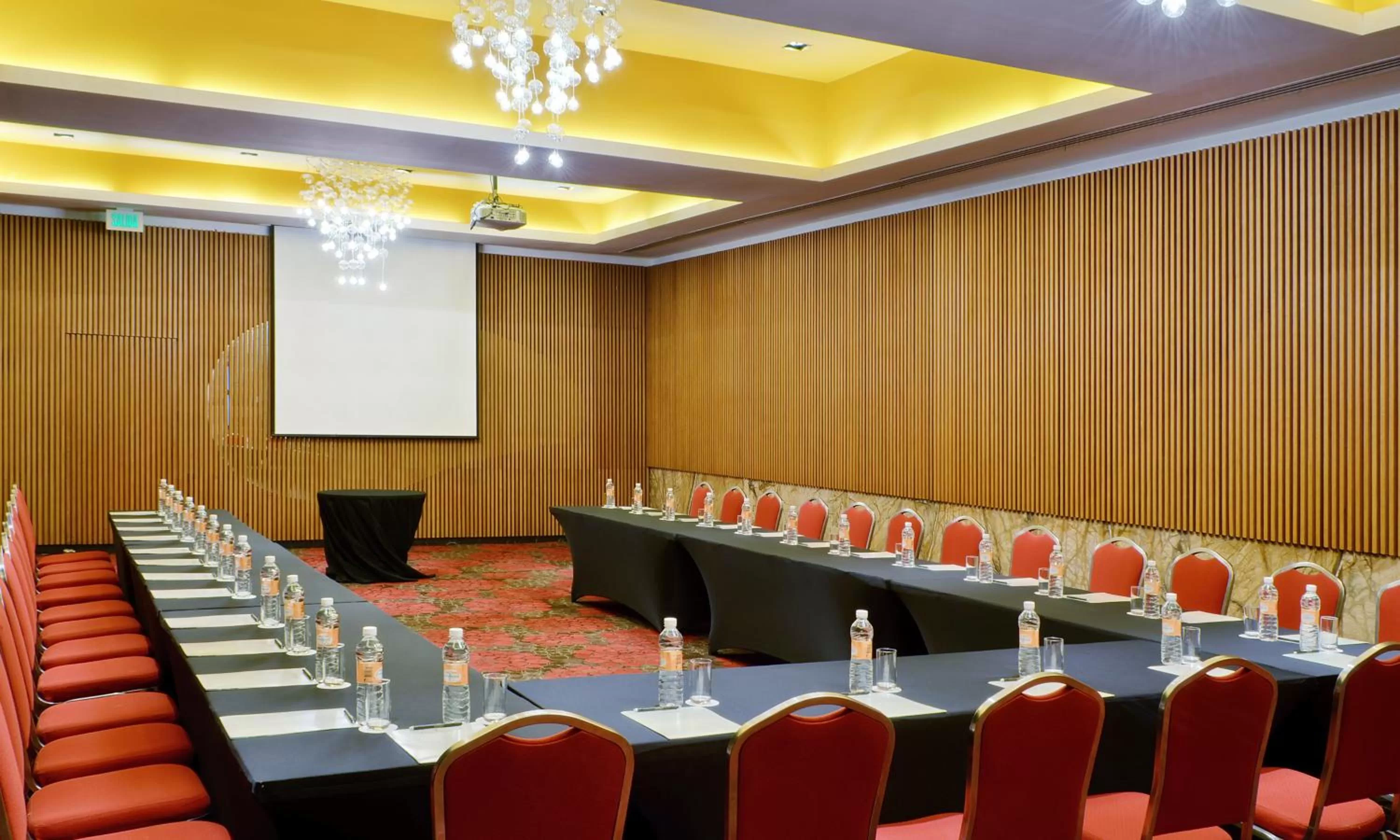 Business facilities in Emporio Veracruz