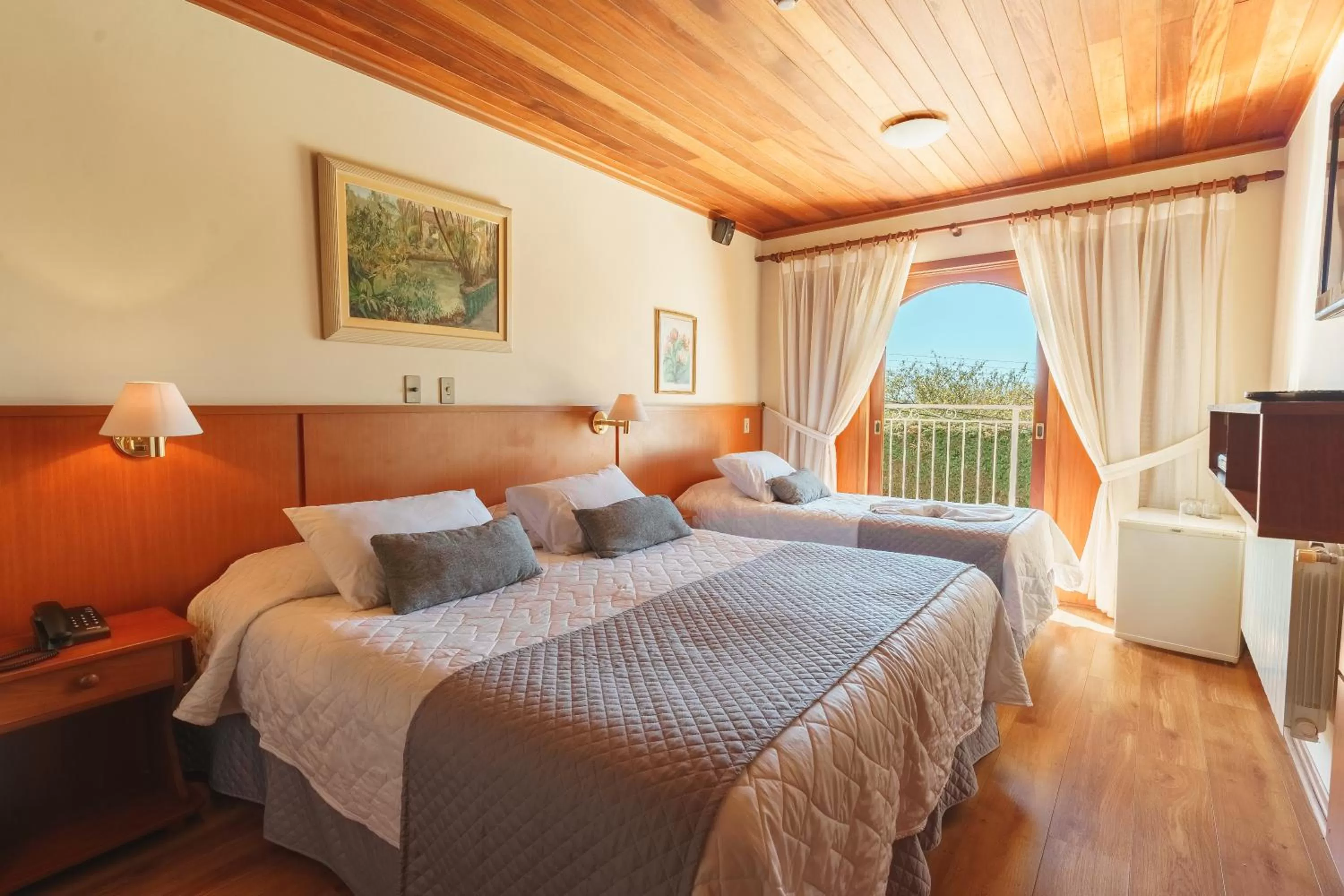 Standard Triple Room with Balcony in Pousada Recanto Almeida