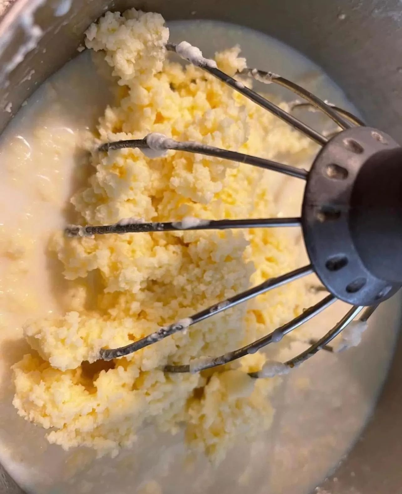 Food in Laurel River Club Bed & Breakfast or LRCBNB