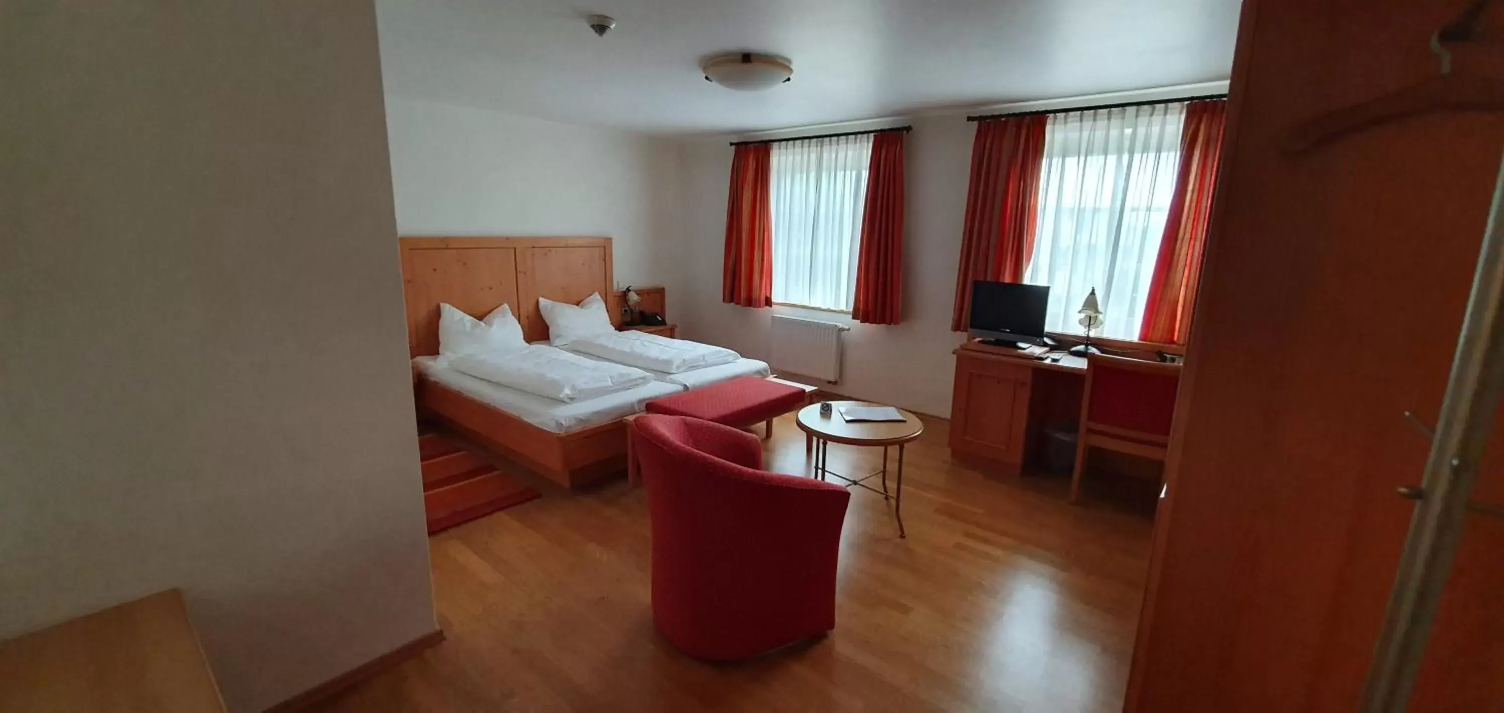 Double Room - single occupancy in Landgasthof Krone Double Room - single occupancy in Landgasthof Krone