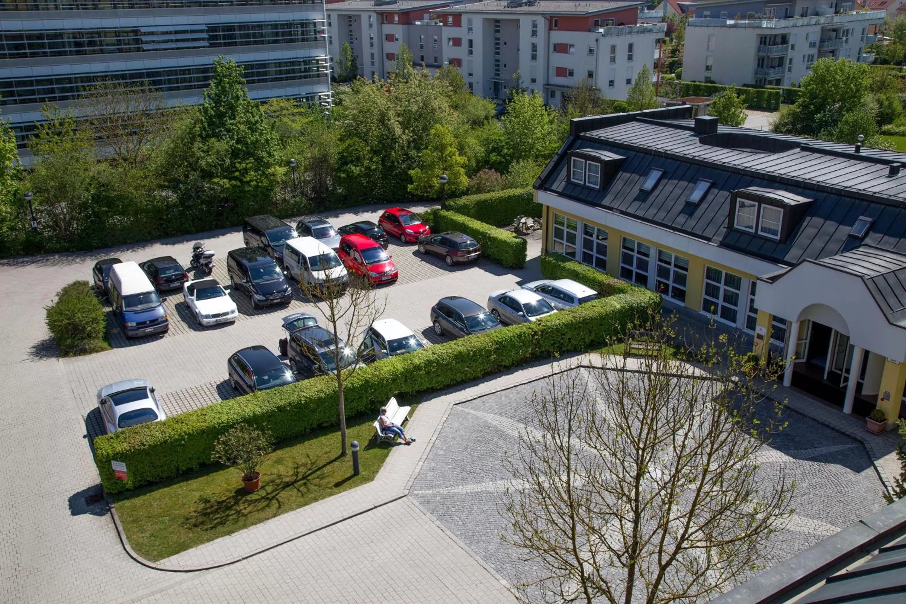 Property building in Hotel Alarun