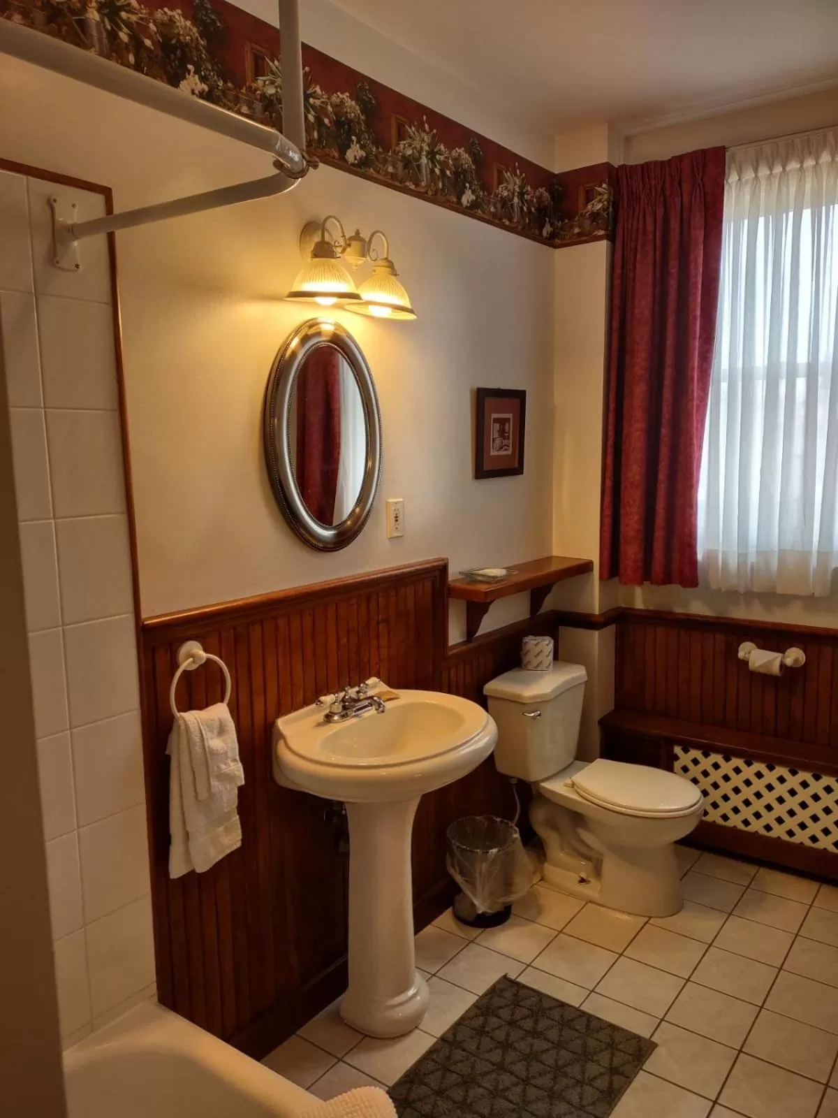 Toilet in The King George Inn