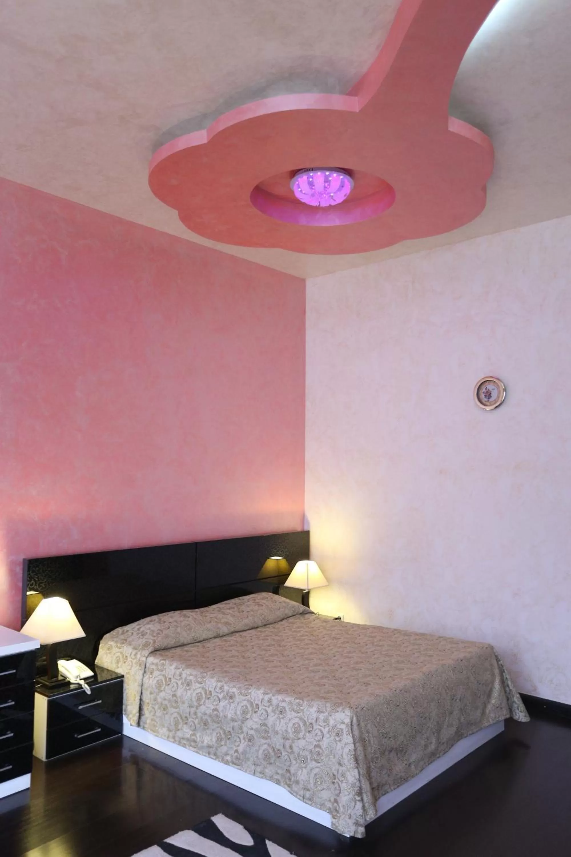 Bed in Vanatur Hotel