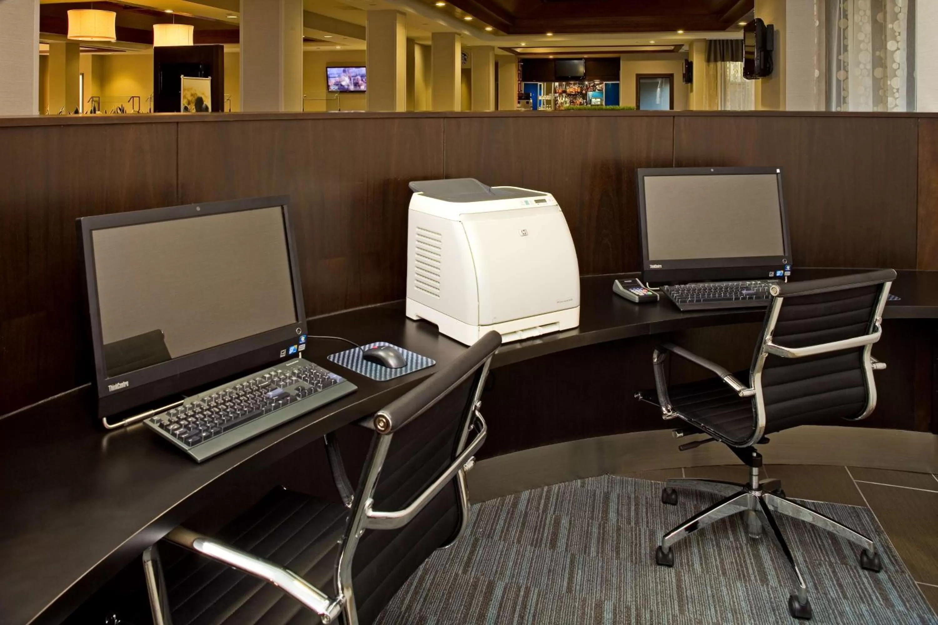 Business facilities in DoubleTree by Hilton Hotel Chicago Wood Dale - Elk Grove