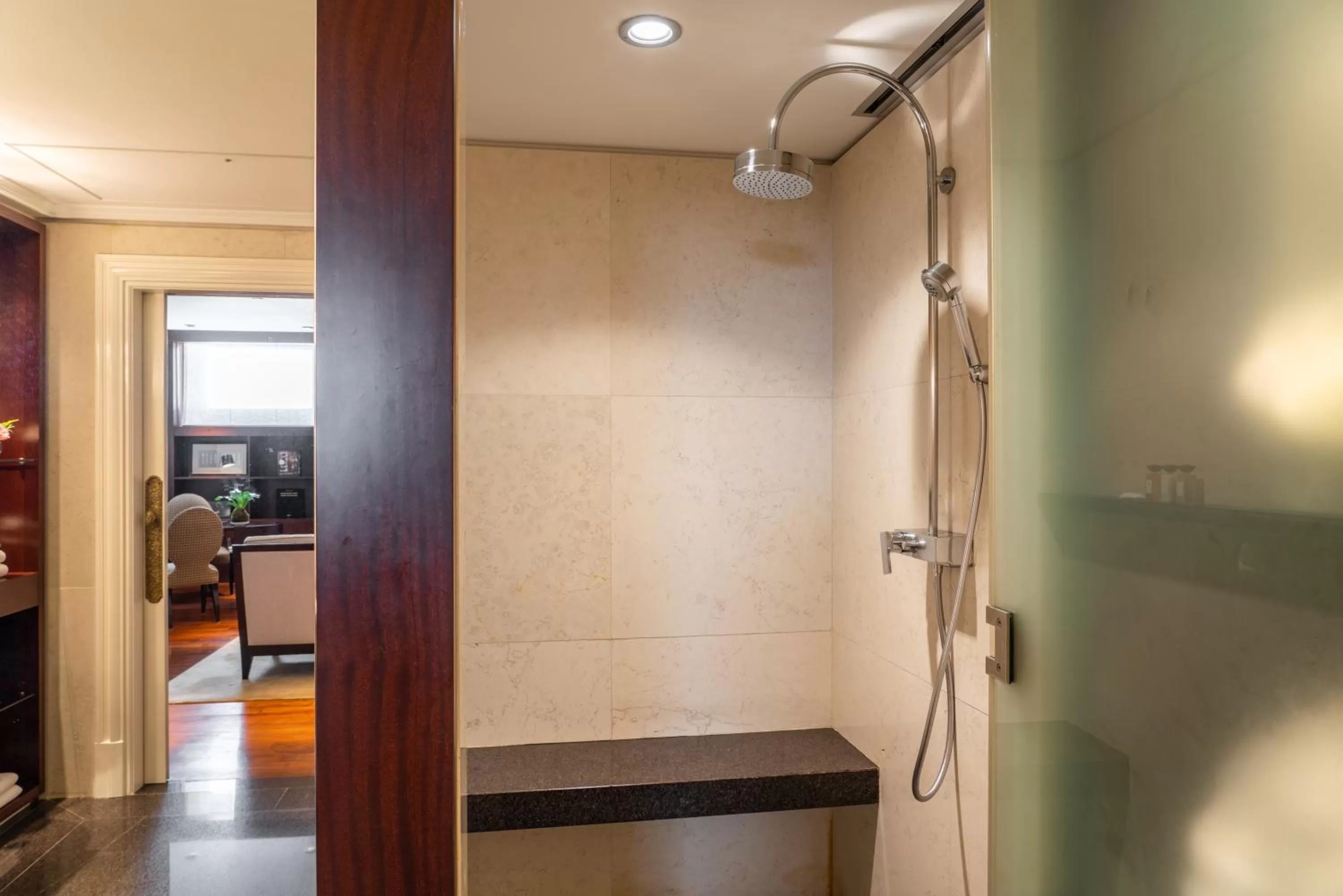 Shower in Palacio Duhau - Park Hyatt Buenos Aires