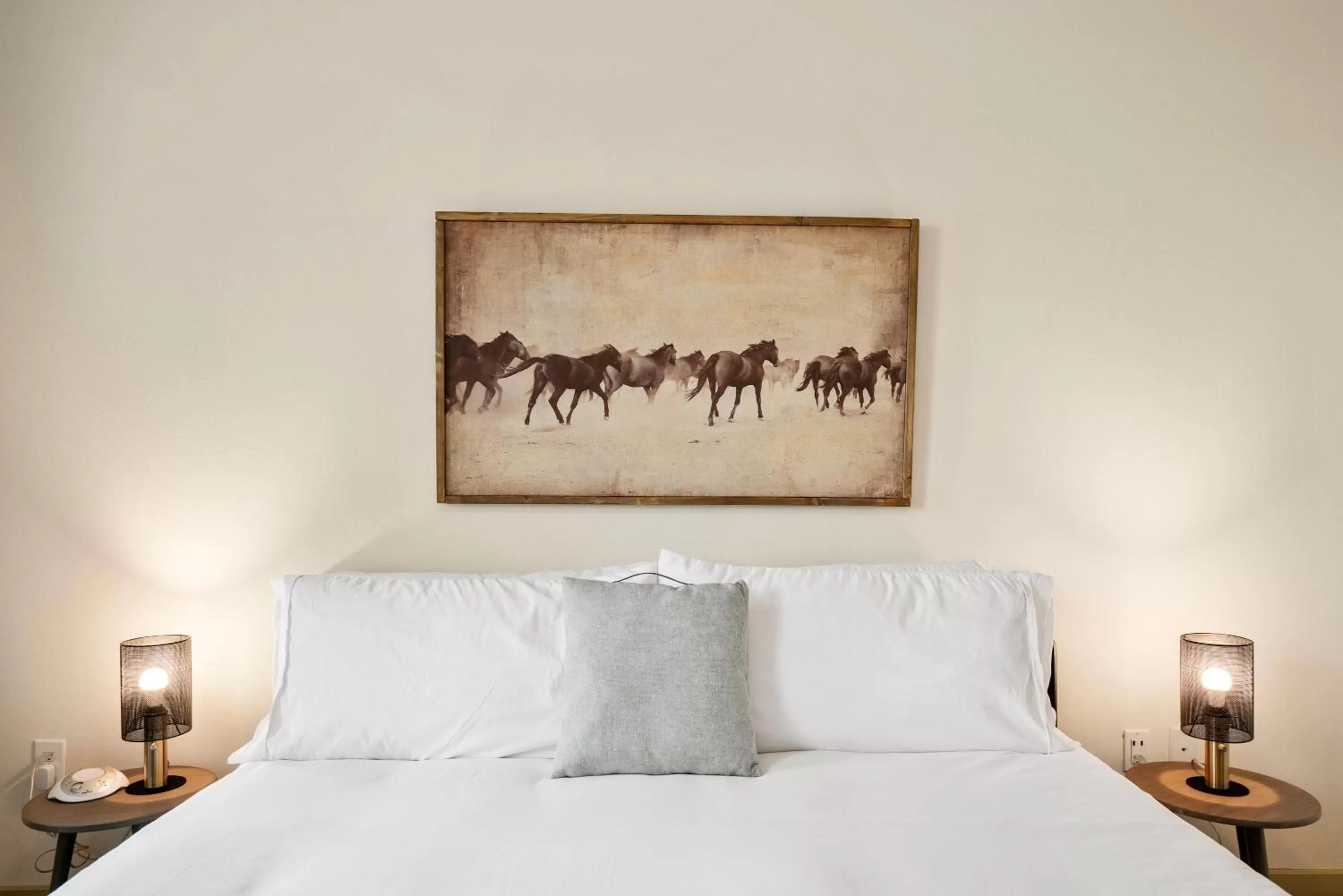 Bed in Kasa Love Field-Medical District Dallas