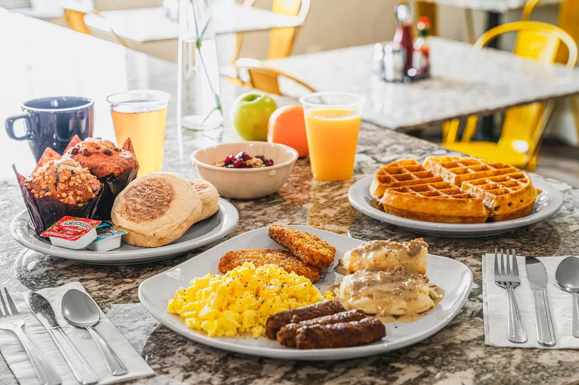 Food and drinks in The Ashley Inn & Suites