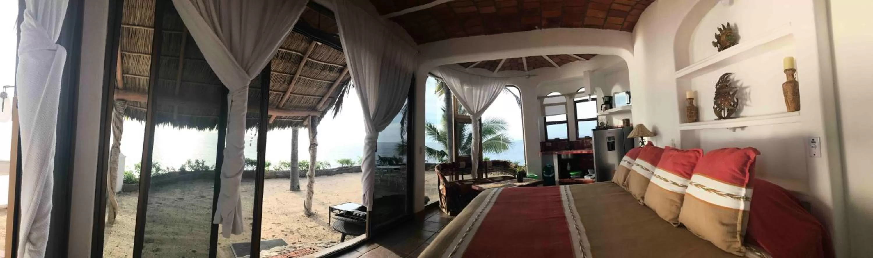 King Suite with Sea View in Bungalows Lydia San Pancho