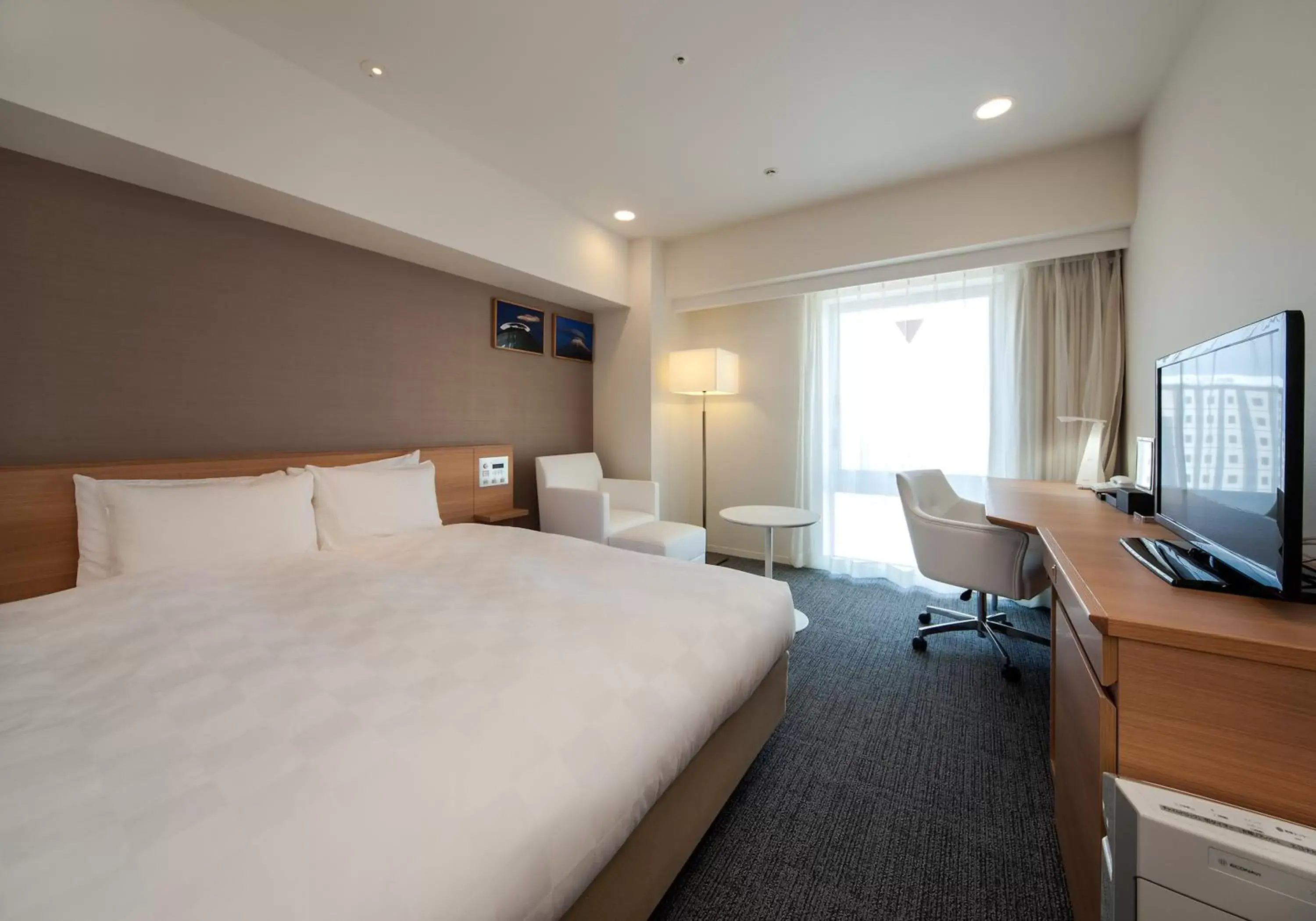 Moderate Double Room - Smoking in Daiwa Roynet Hotel Numazu Moderate Double Room - Smoking in Daiwa Roynet Hotel Numazu