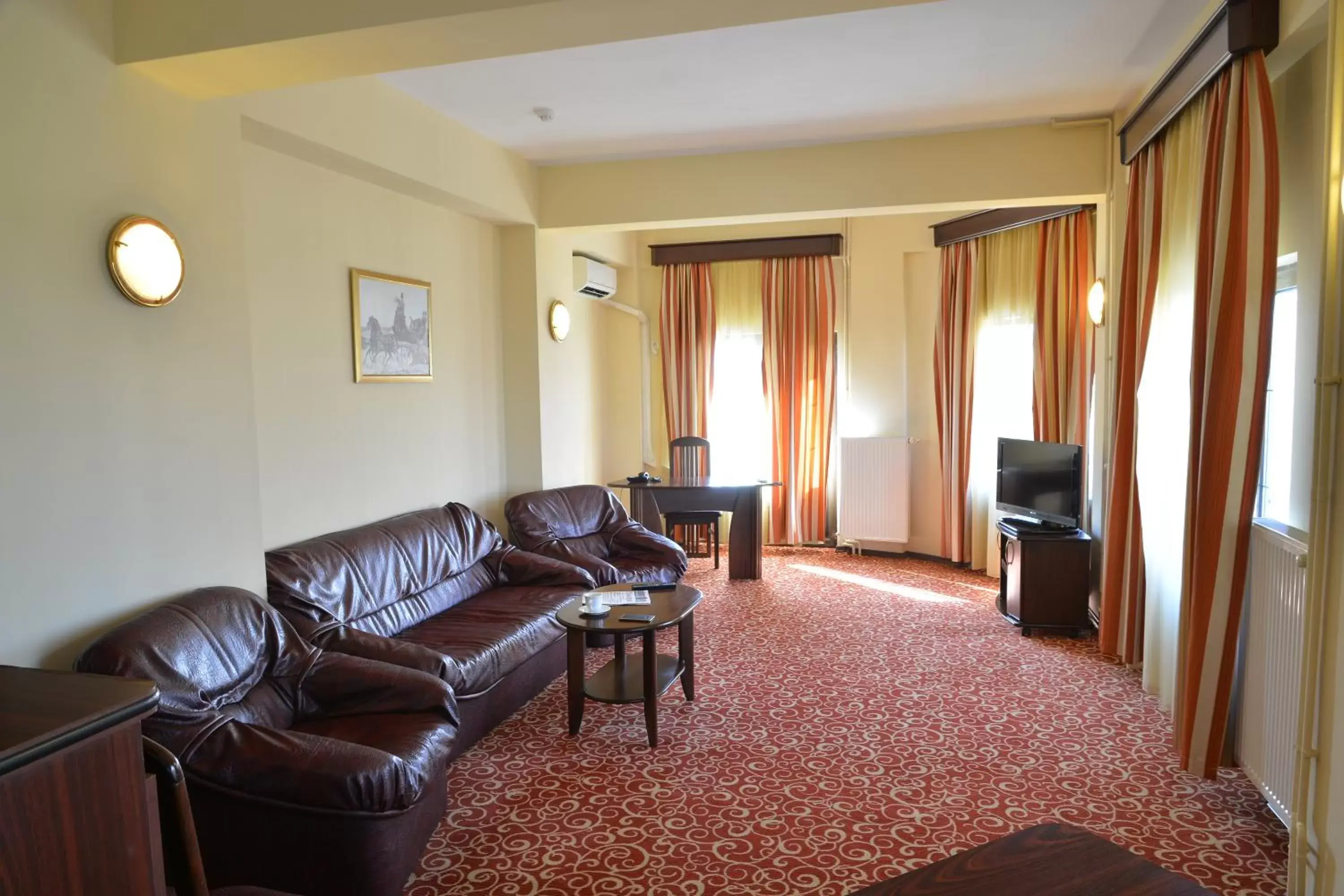 Business Apartment in Hotel Central Business Apartment in Hotel Central