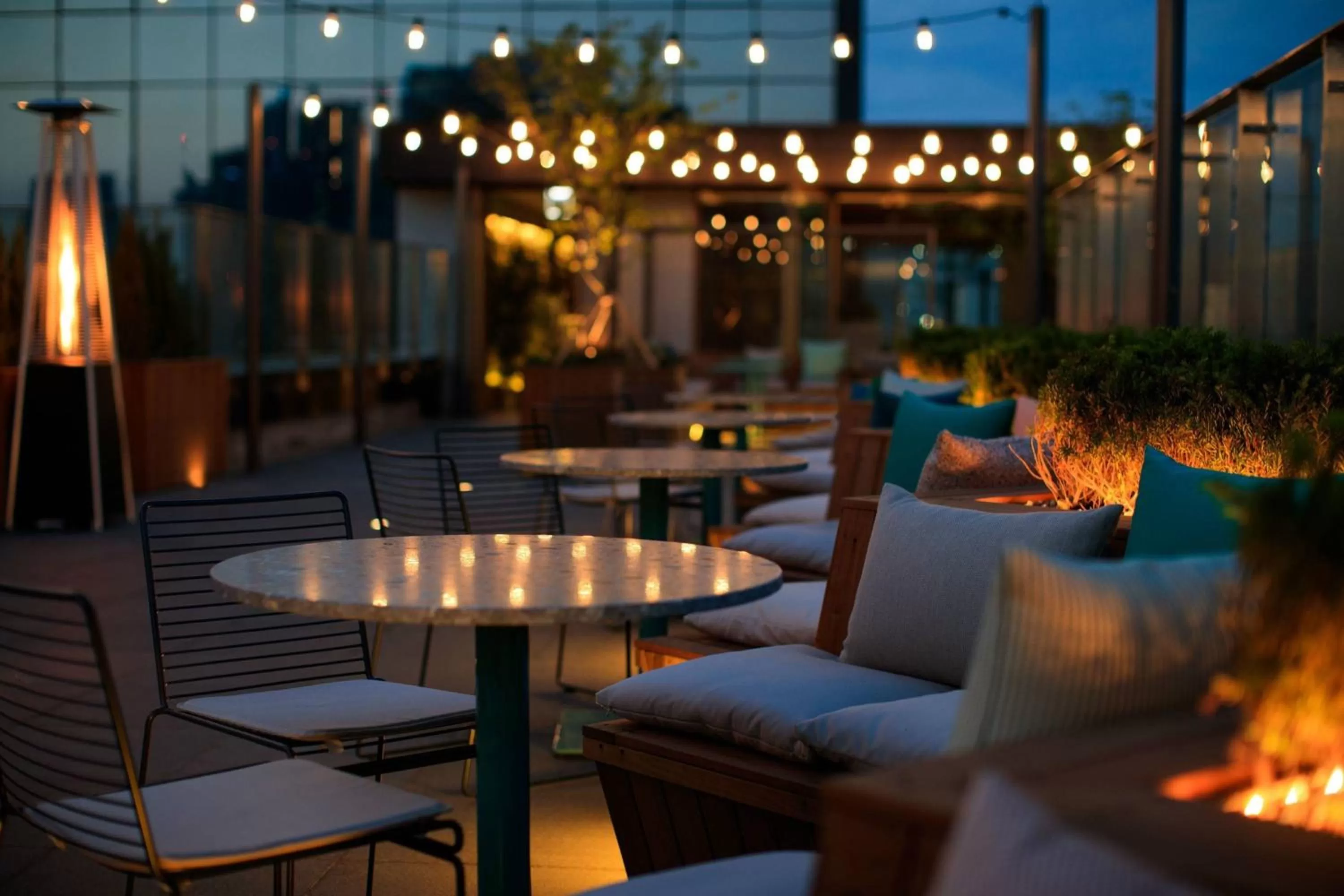 Restaurant/places to eat in RYSE, Autograph Collection