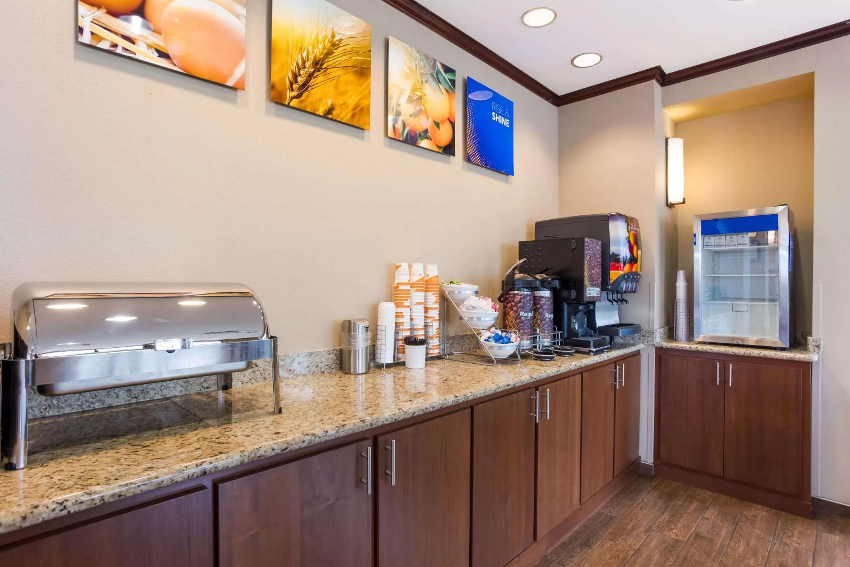 Breakfast in Comfort Suites Saraland - North Mobile