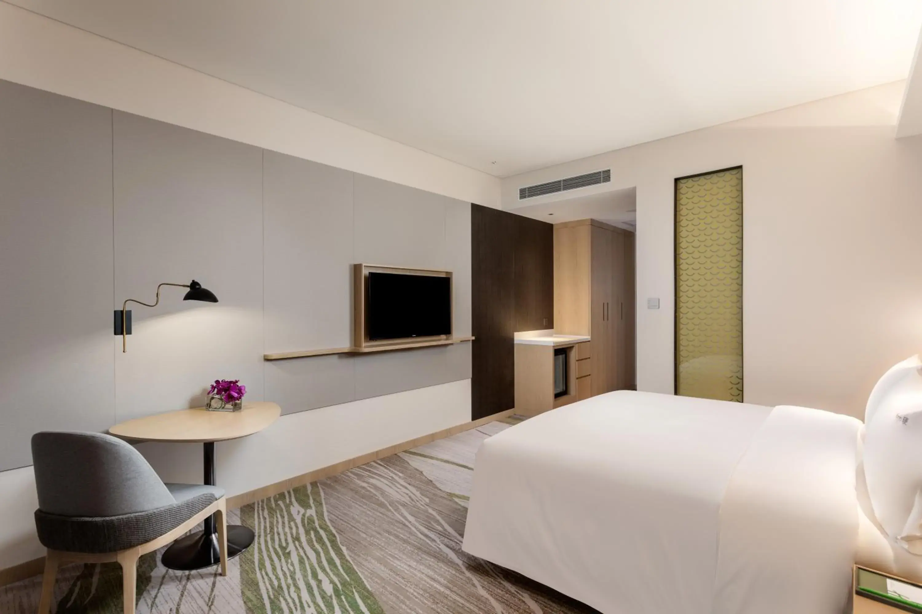 Standard Room in Holiday Inn Guiyang City Center by IHG Standard Room in Holiday Inn Guiyang City Center by IHG