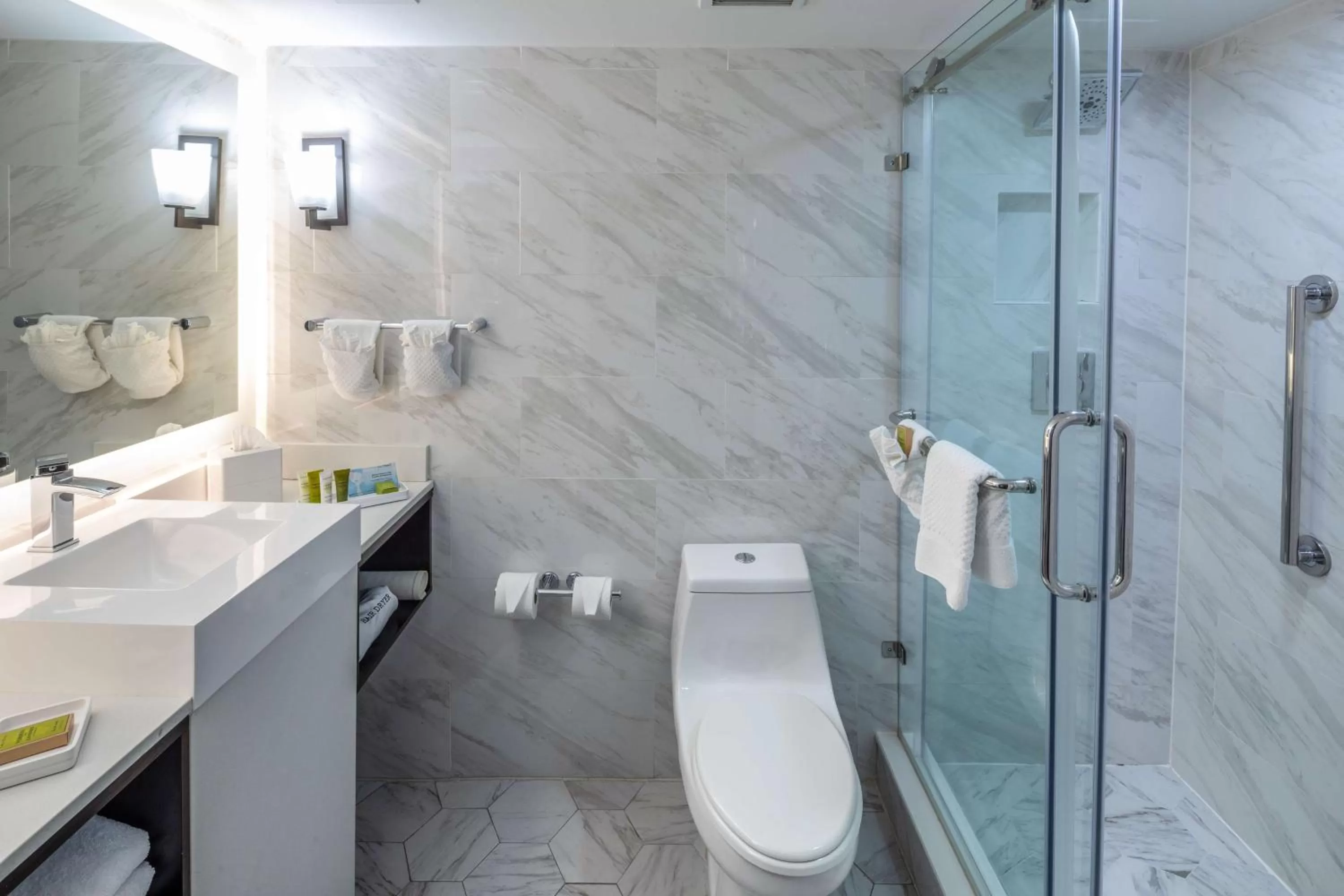 Bathroom in Hilton Saint Augustine Historic Bayfront