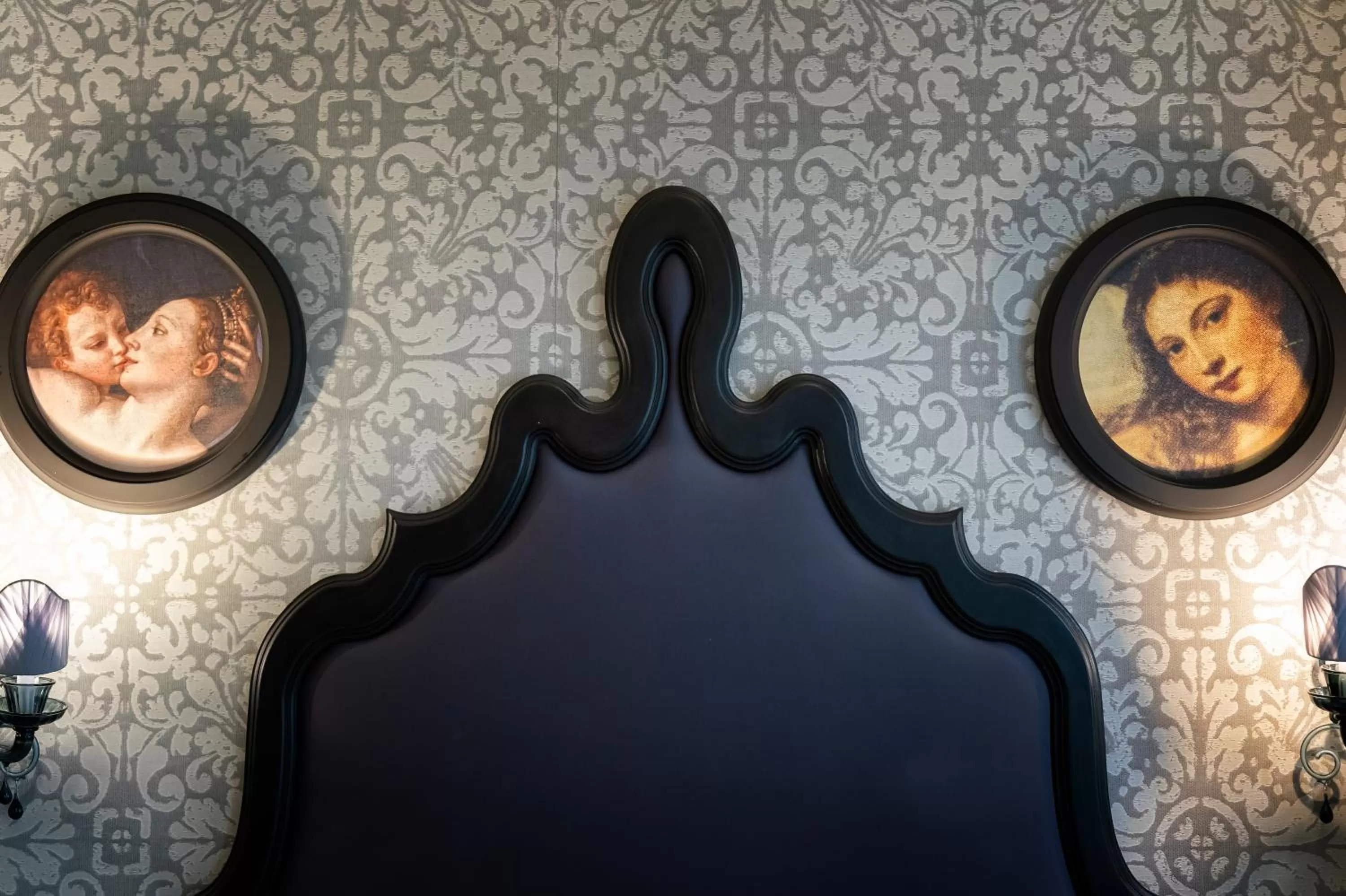 Decorative detail in Hotel Palazzetto Madonna