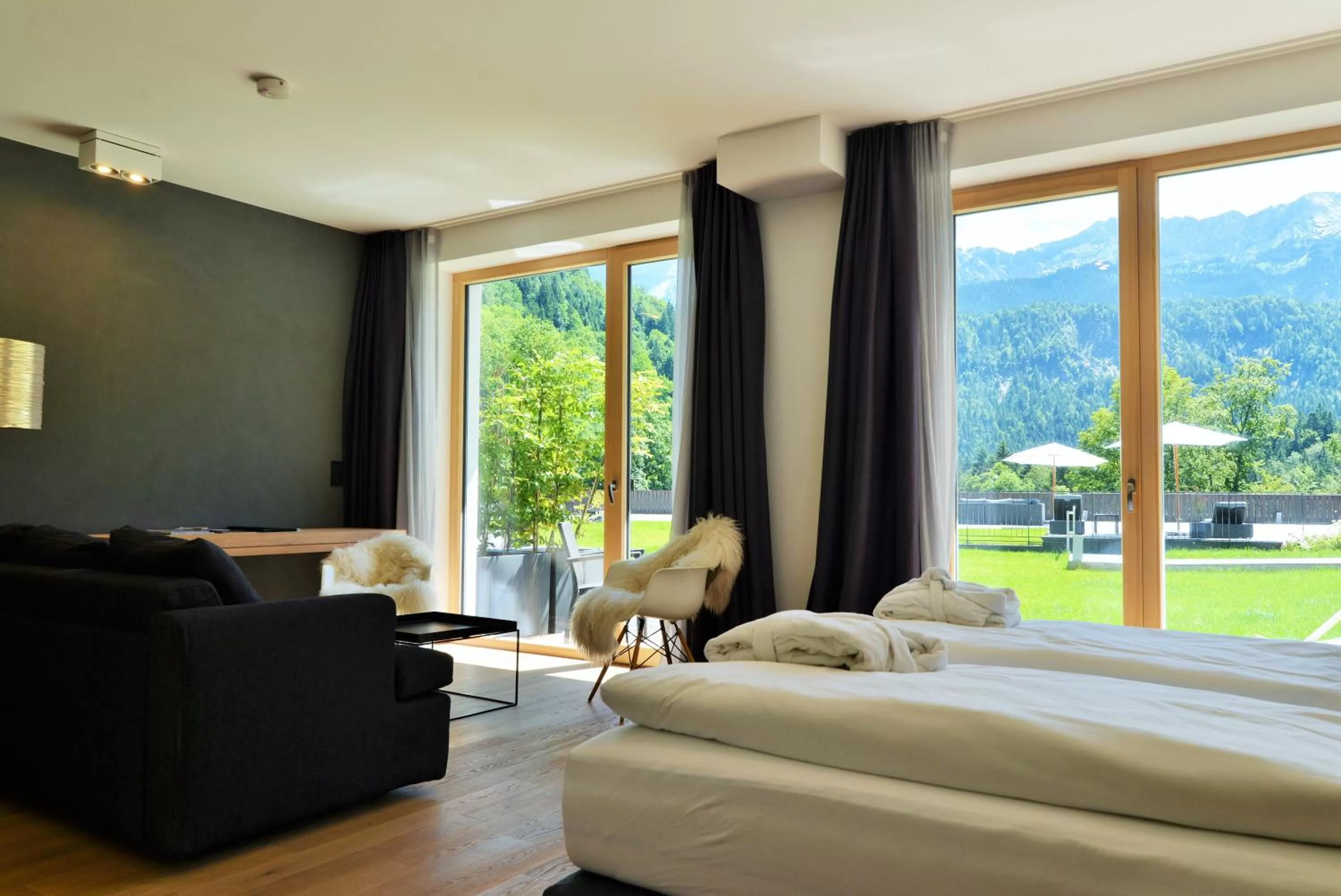 Junior Suite with Panoramic View and Terrace  - single occupancy in Das Graseck - mountain hideaway & health care