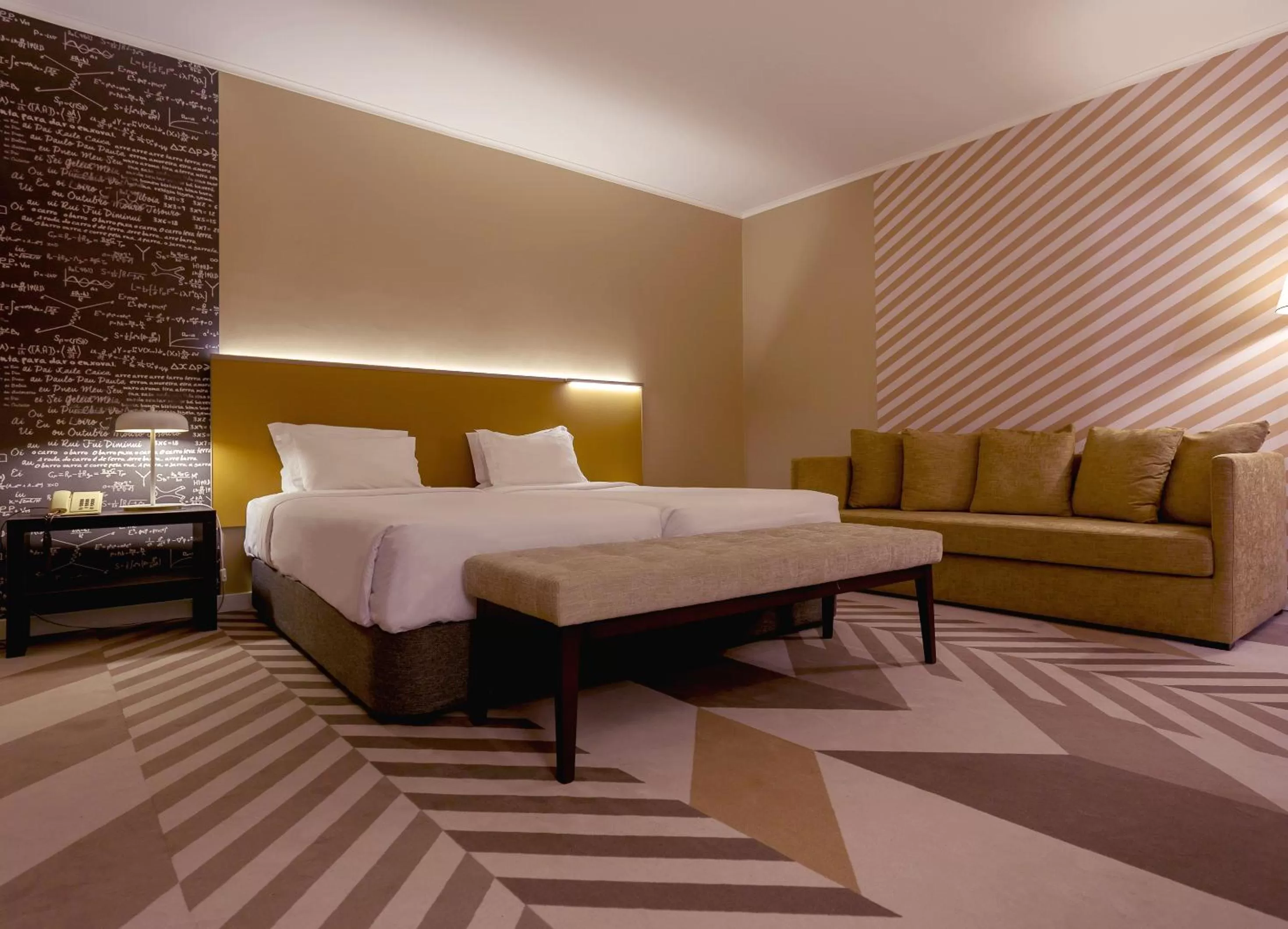 Other, Bed in Hotel Do Colegio