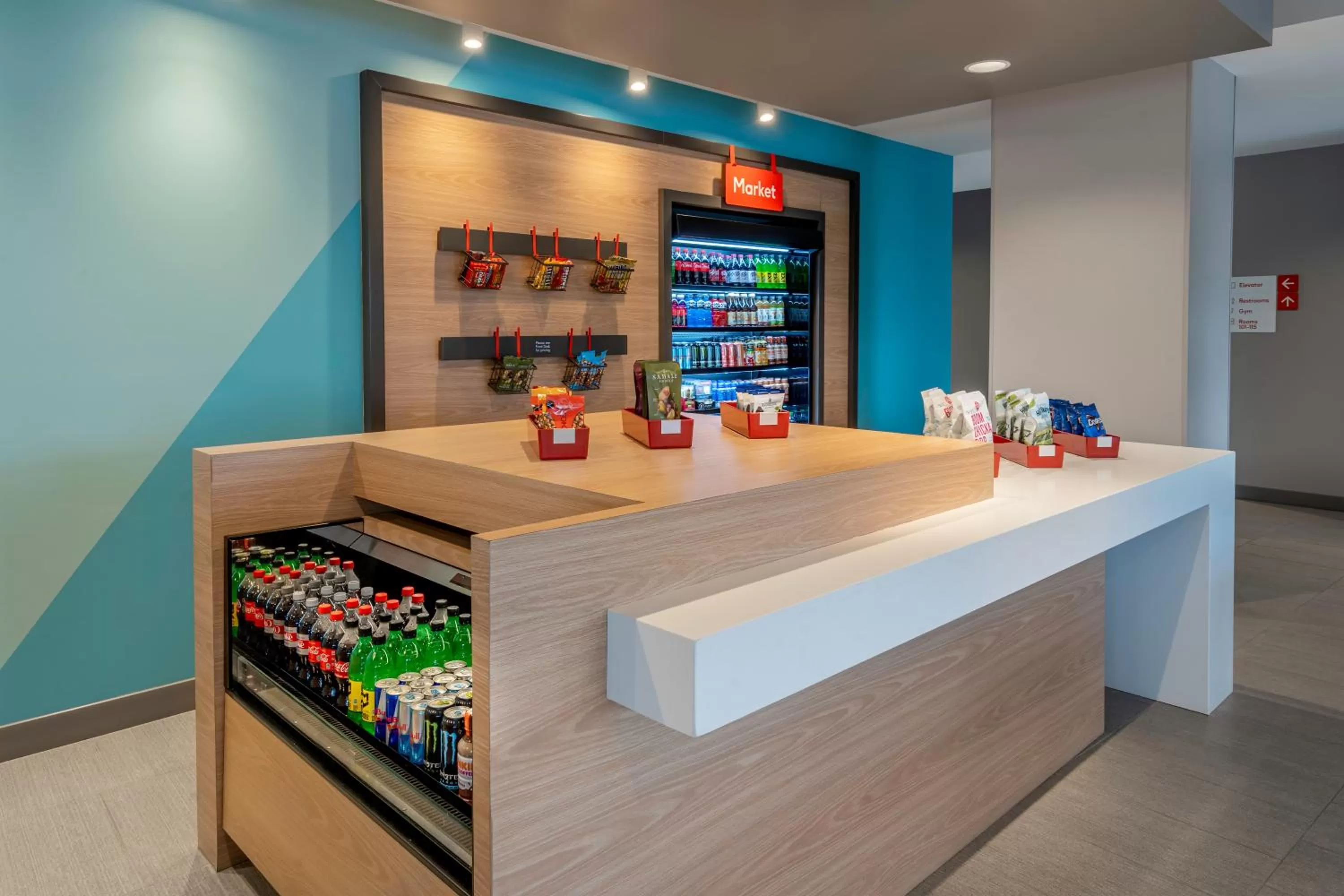 Supermarket/grocery shop in avid hotels Milwaukee West - Waukesha by IHG