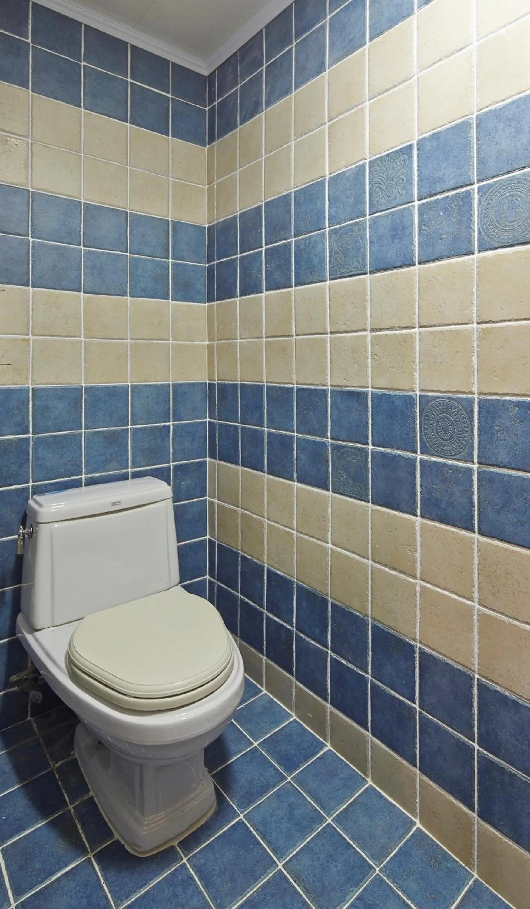 Shower in Jiwoljang Guesthouse