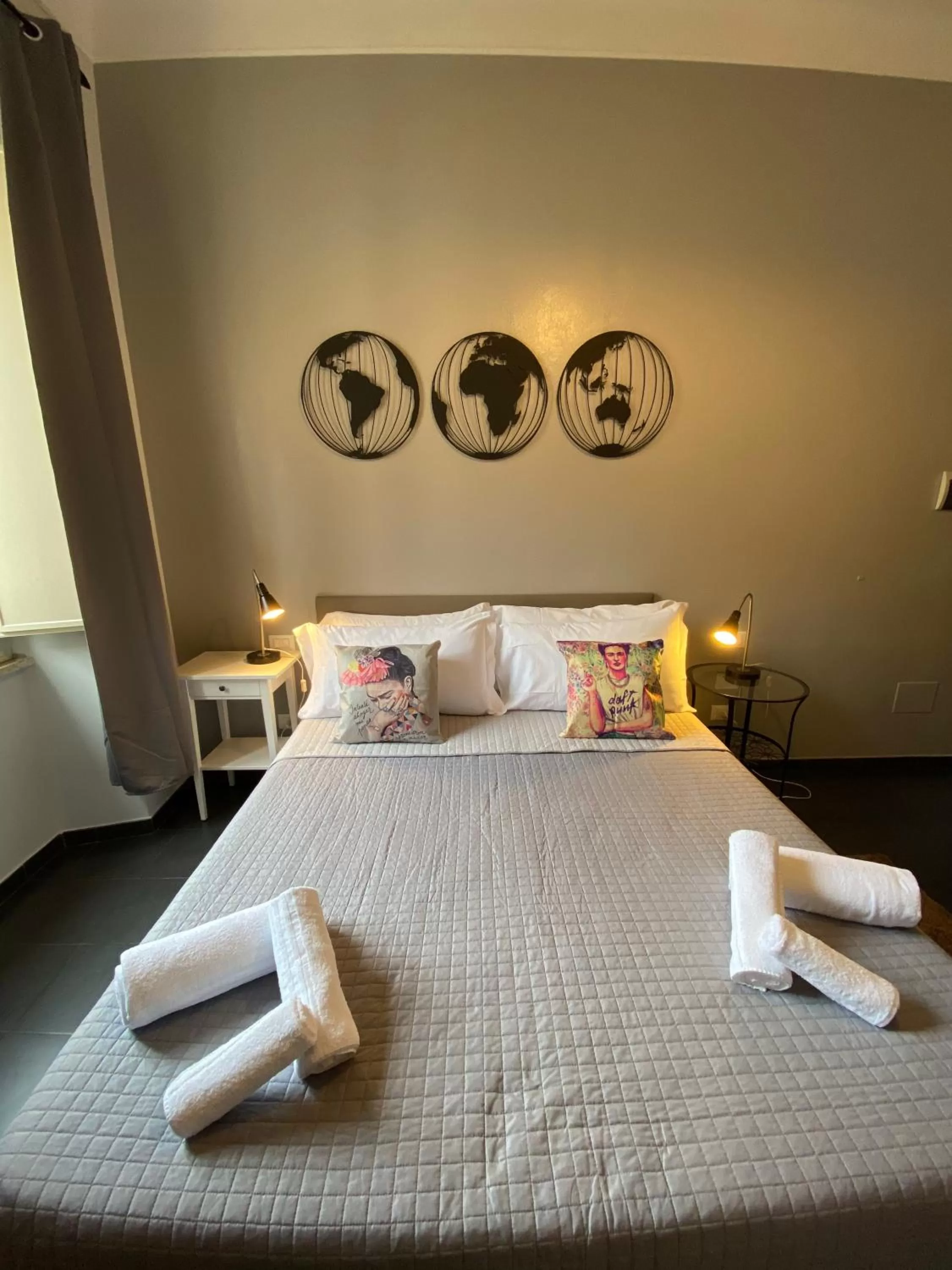 Photo of the whole room, Bed in Guest House Rome by GHOR