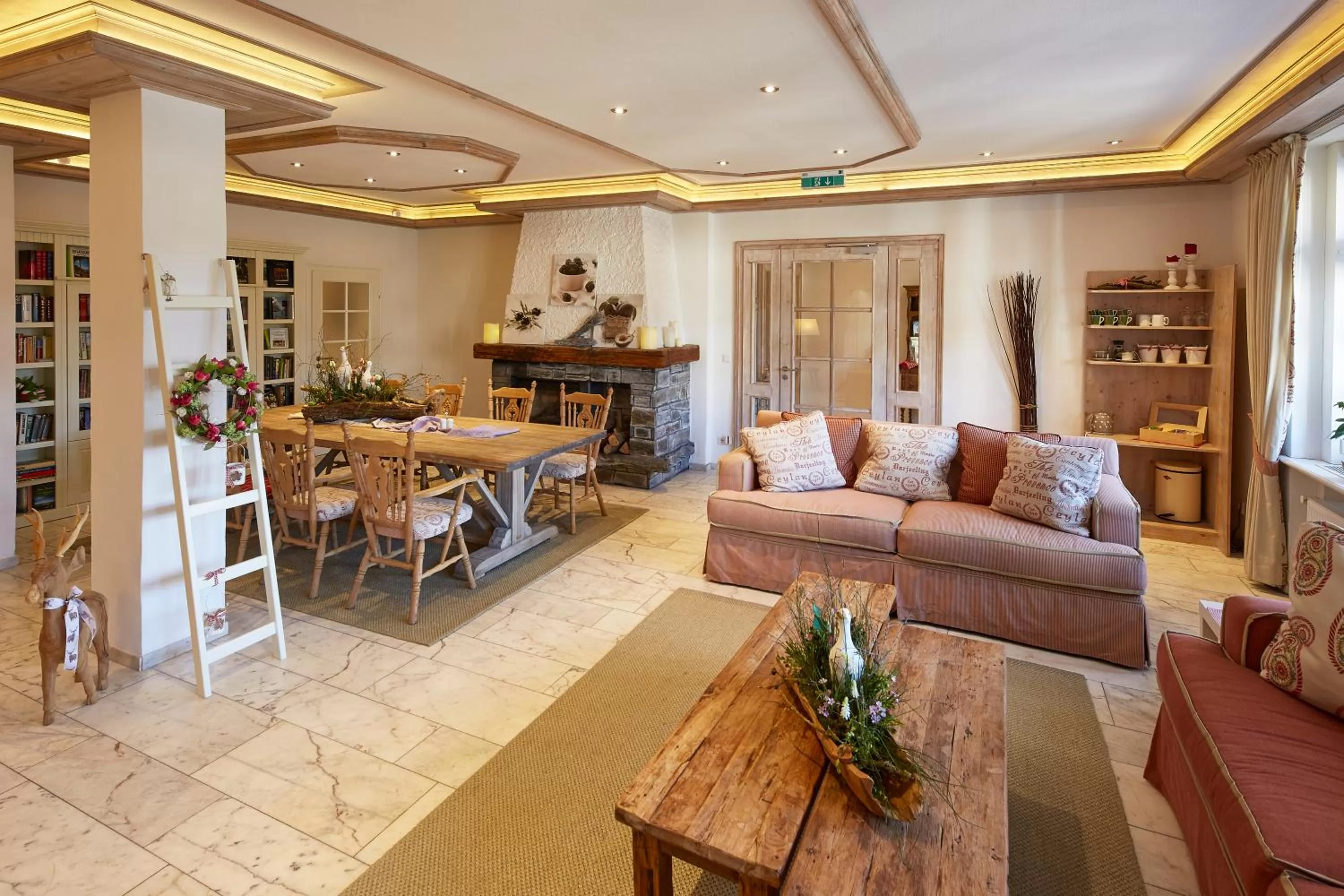 Lobby or reception in Hotel Garni Dorfkammer