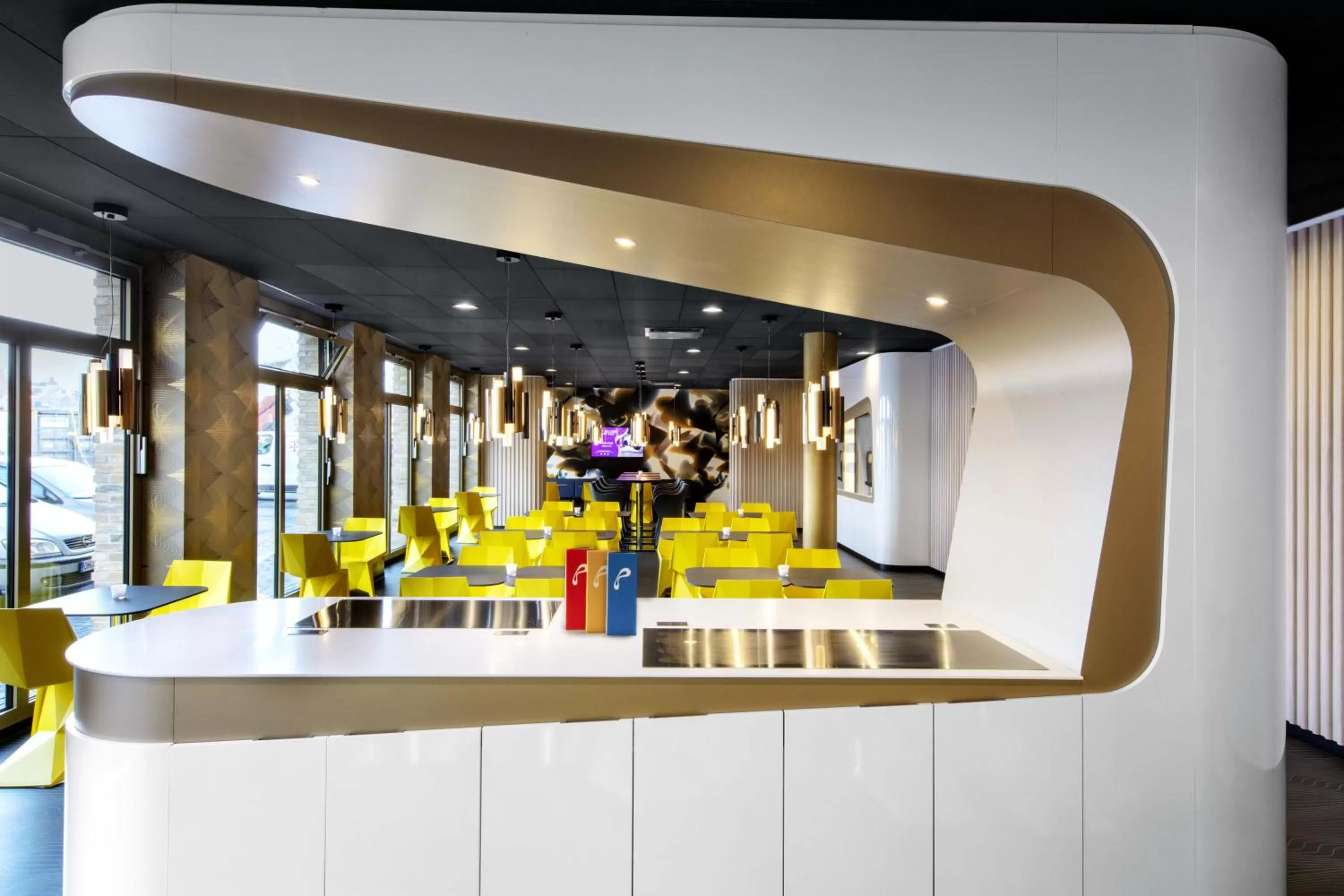 Communal lounge/ TV room in Prize by Radisson, Erfurt City