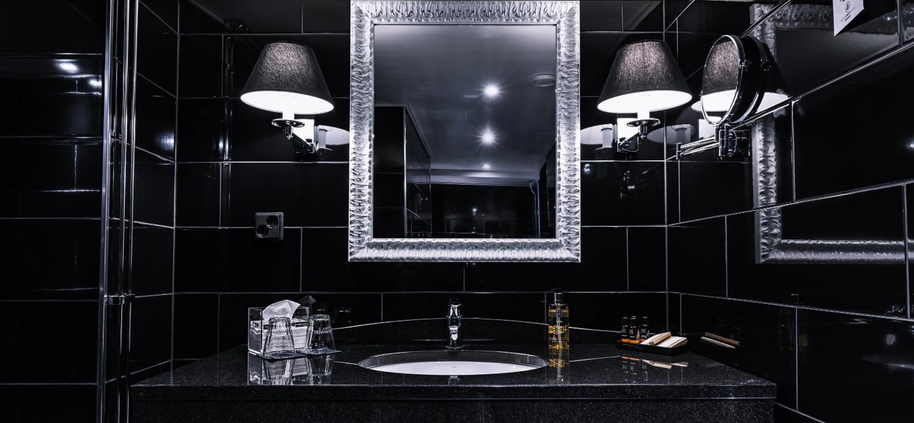 Bathroom in Arctic Light Hotel