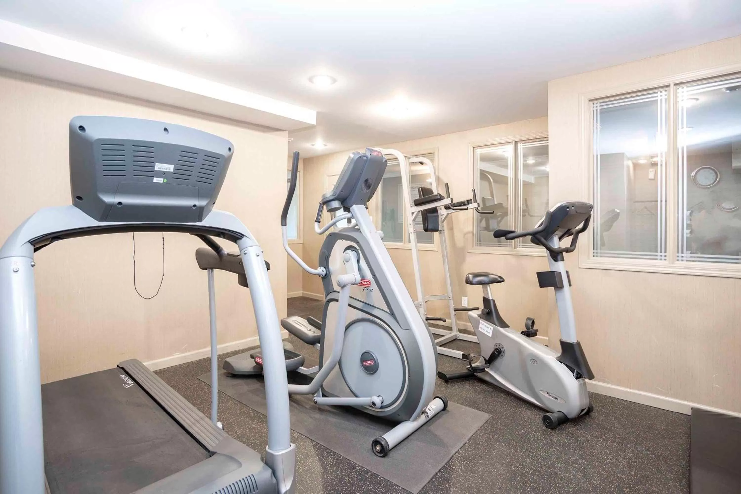 Fitness centre/facilities in Sandman Hotel & Suites Prince George