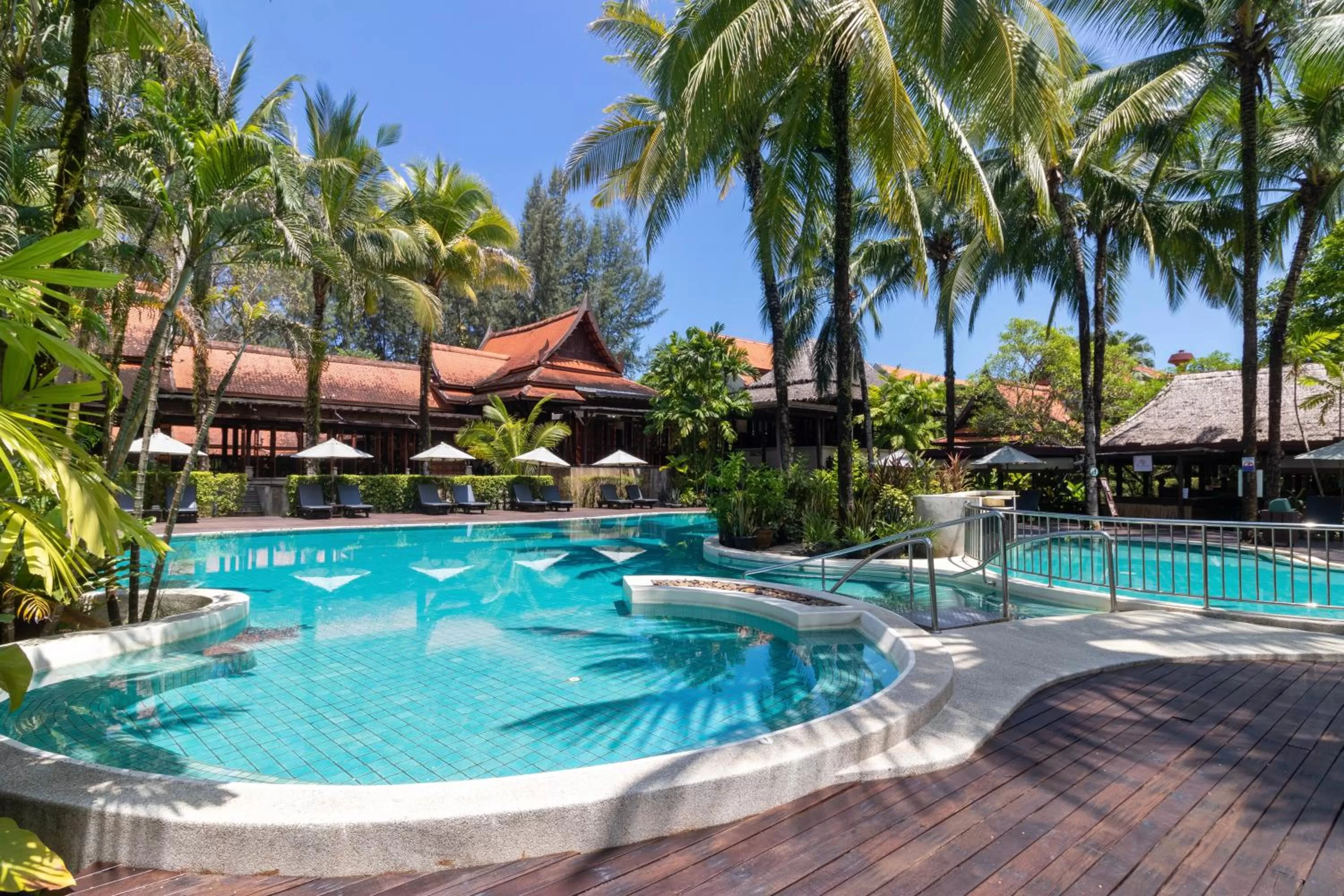 Swimming pool in Khaolak Bhandari Resort & Spa