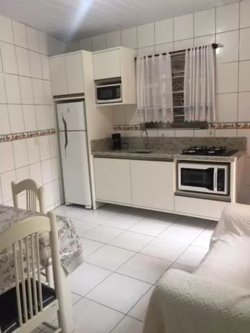 Kitchen/Kitchenette in Pousada Almeida