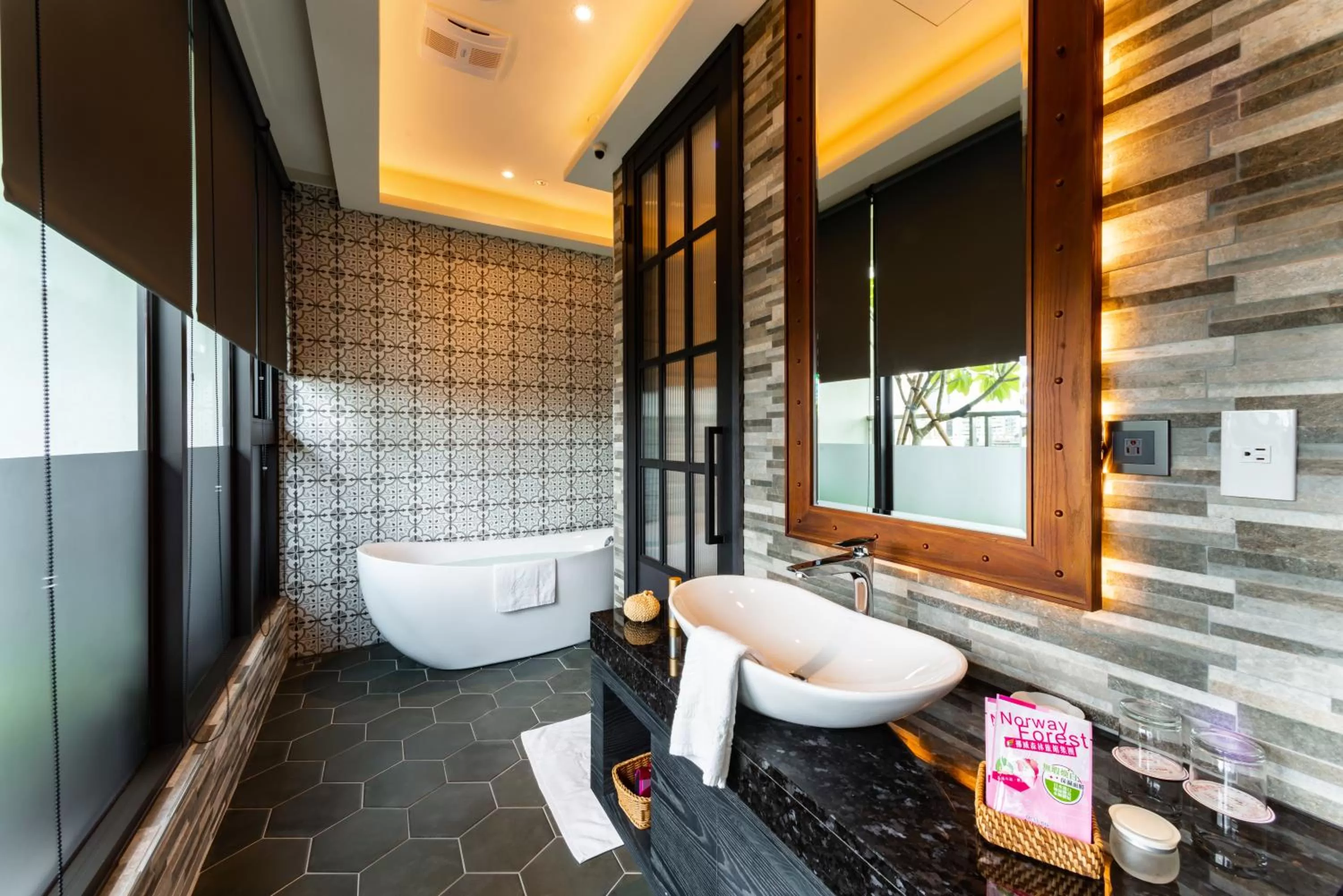 Bathroom in Norway Forest Motel - Wen Chuang Branch