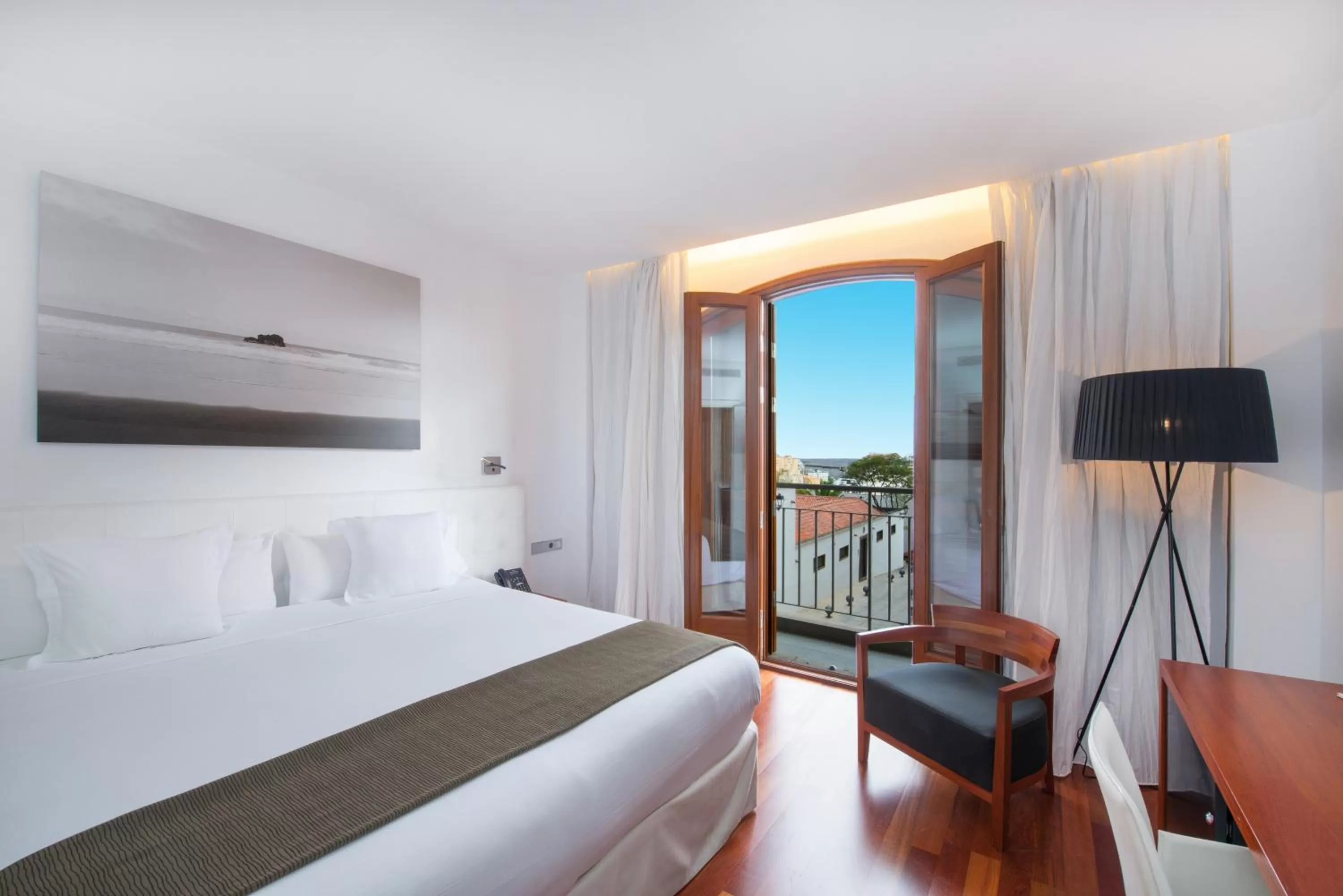 Bedroom, Bed in Iberostar Heritage Grand Mencey