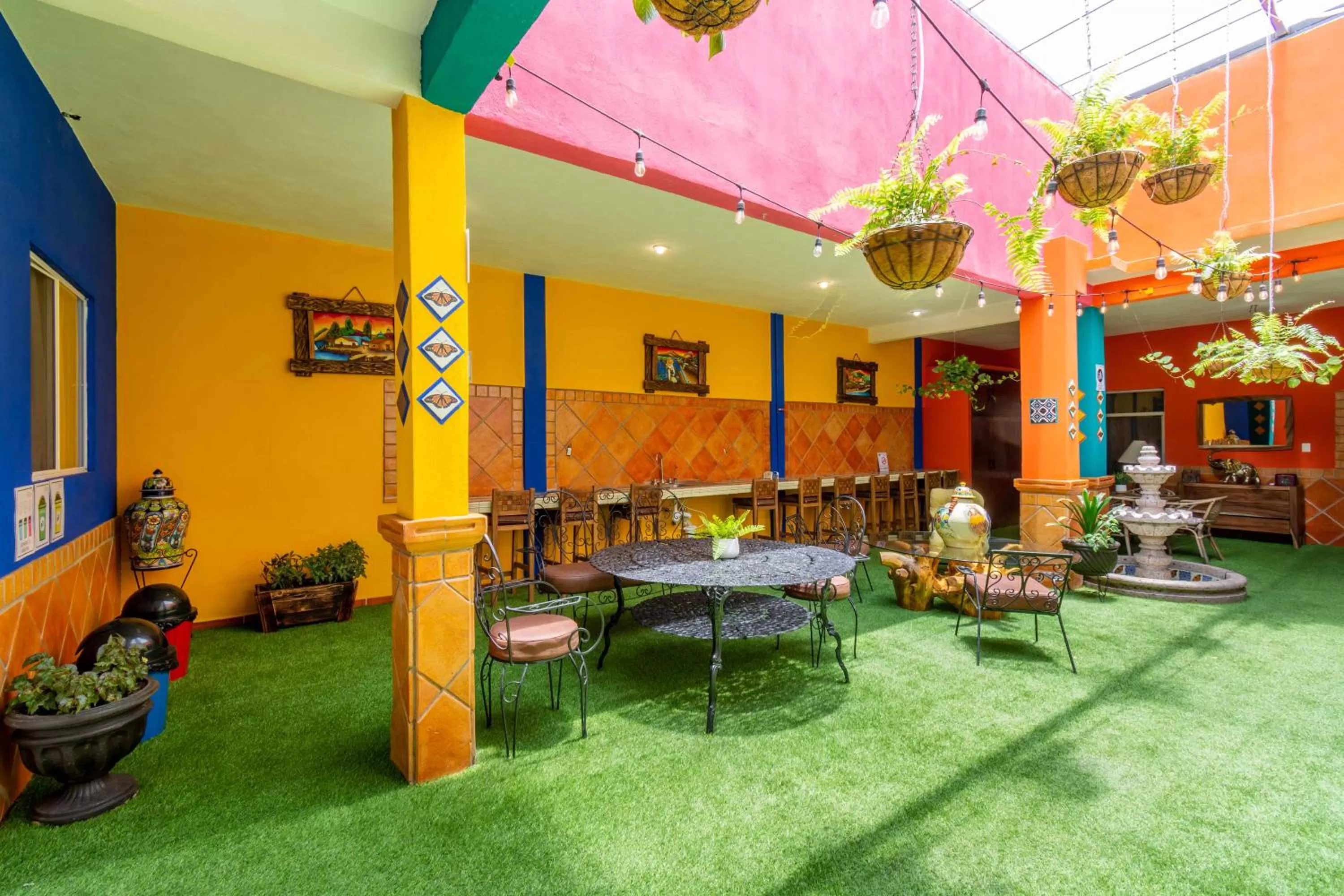 Seating area in Hostería Casa Marquez