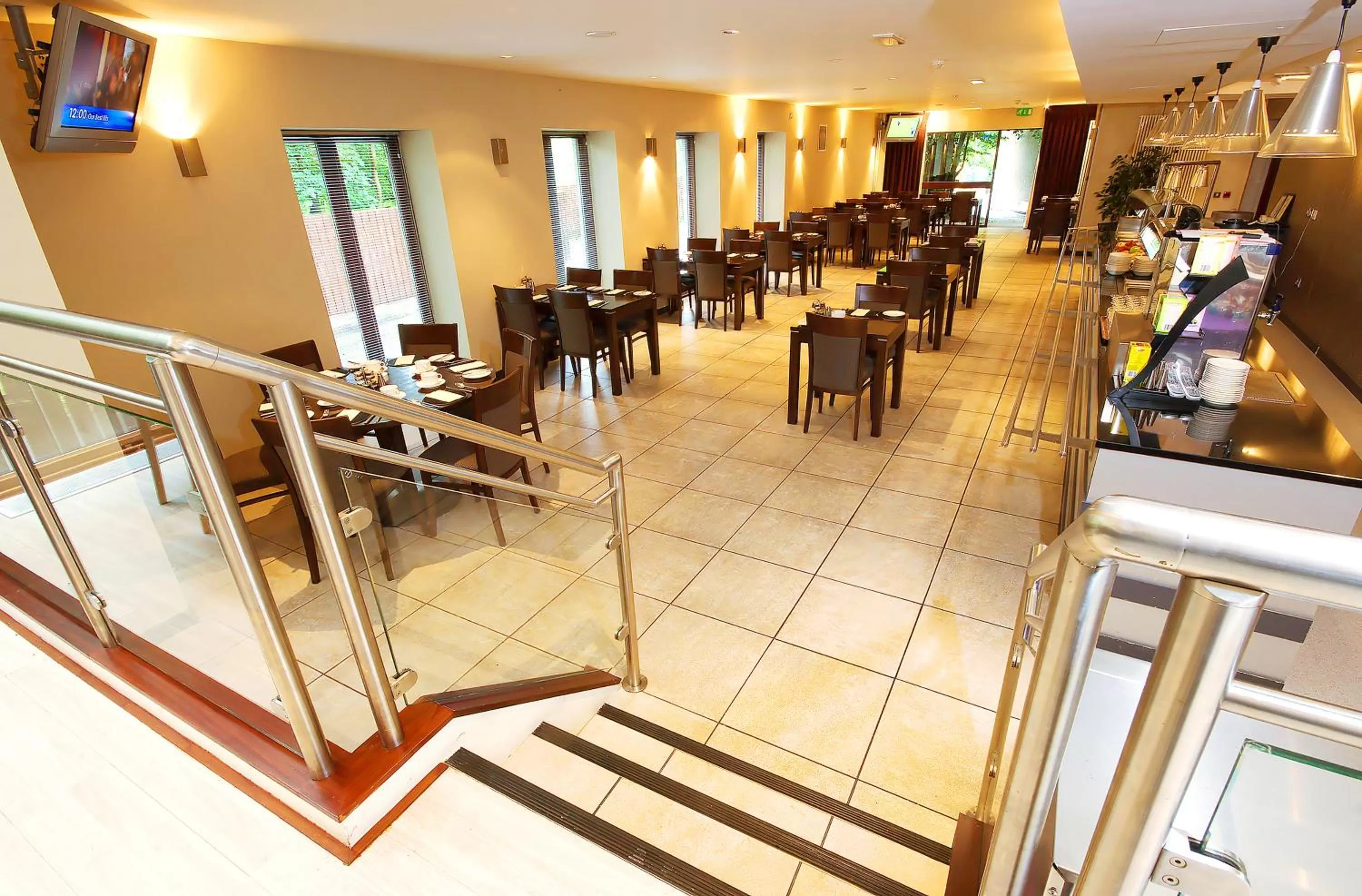 Restaurant/places to eat in Rosspark Hotel Kells