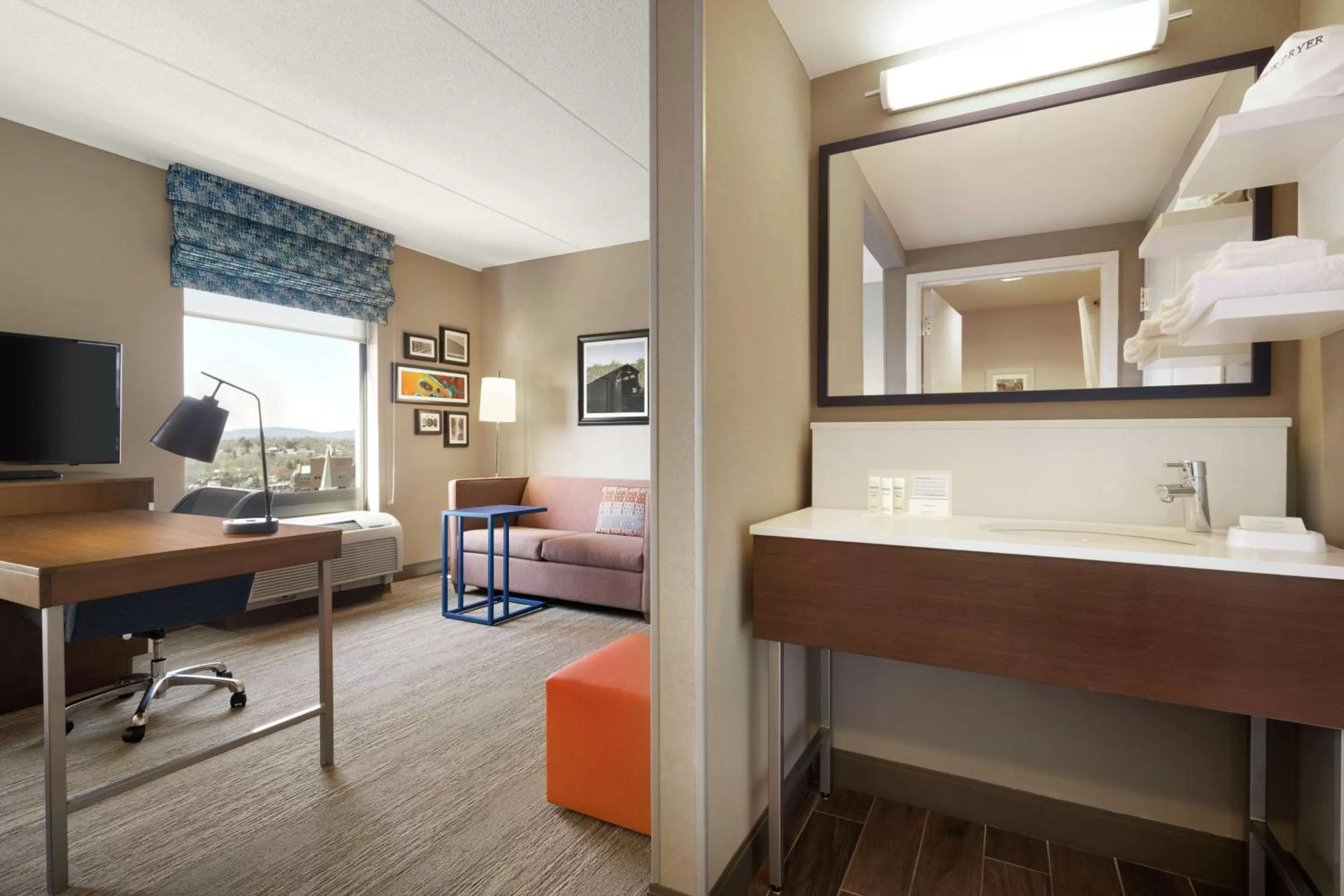 Bedroom in Hampton Inn & Suites Ephrata - Mountain Springs