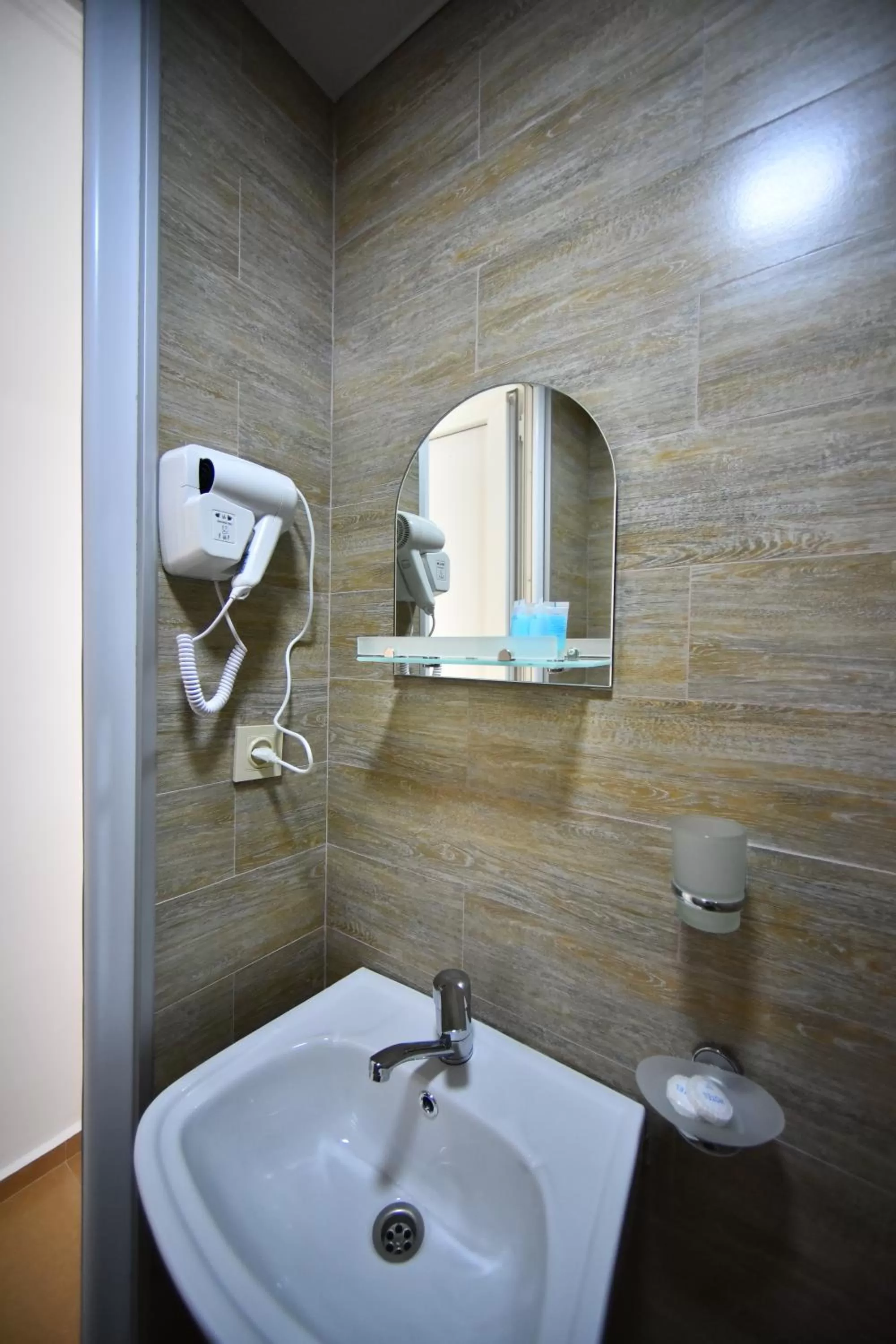 Bathroom in Orange Home Hotel