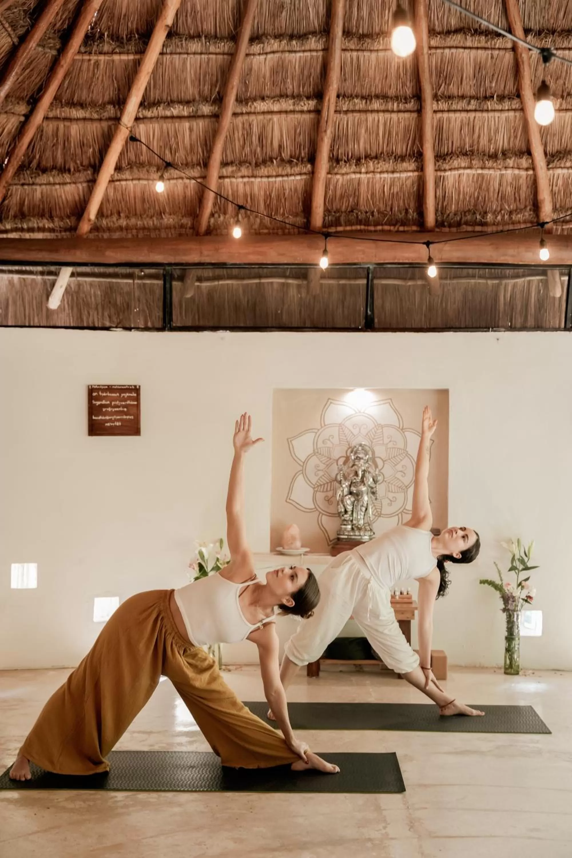 Entertainment in Petit Lafitte Beach Front Hotel & Bungalows