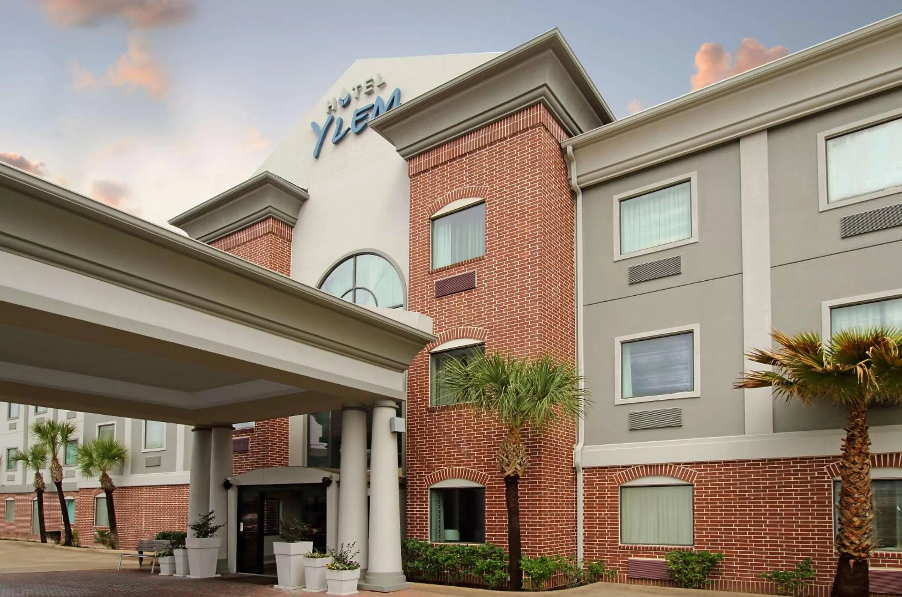 Property building in Hotel Ylem