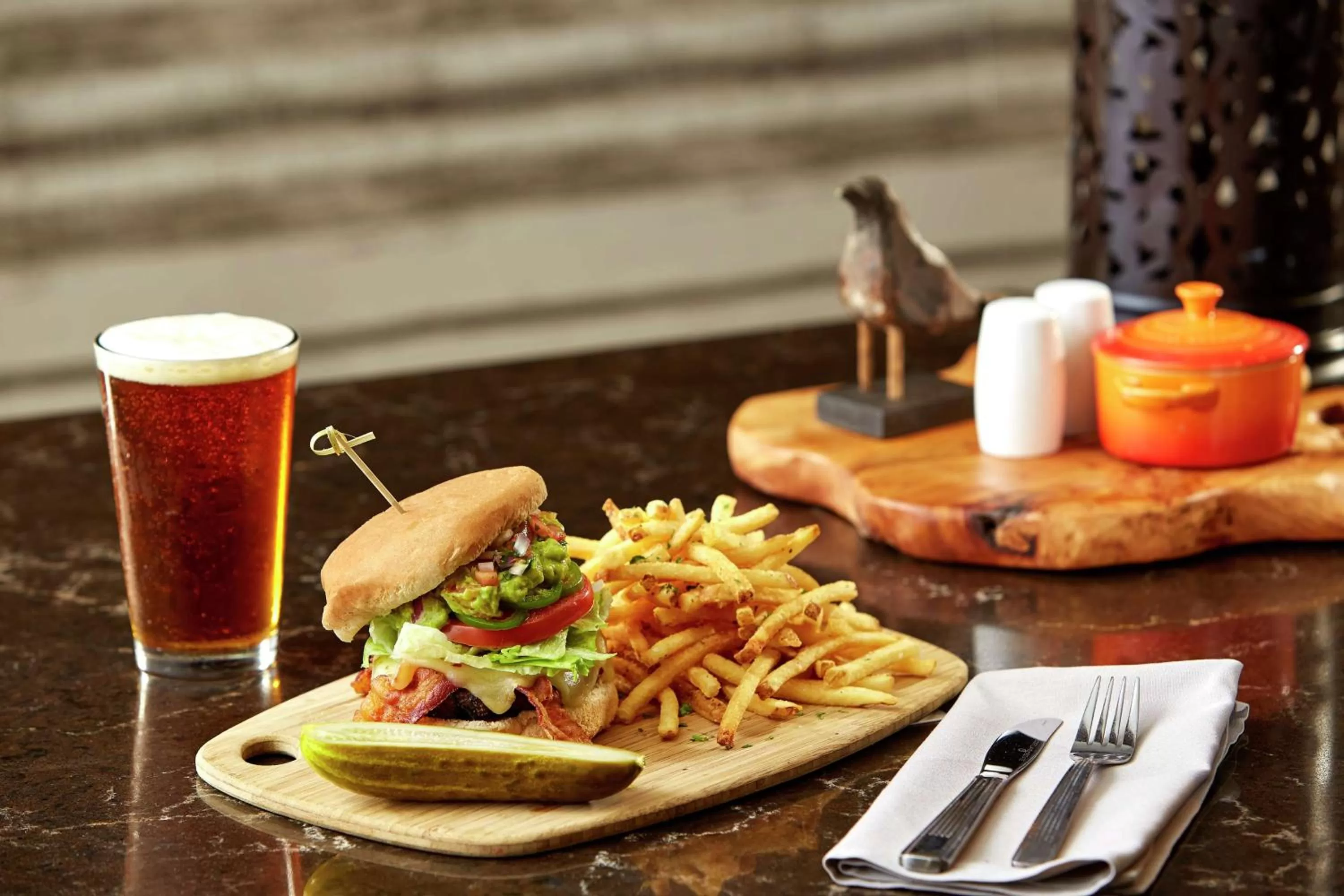 Restaurant/places to eat in Hilton Garden Inn San Diego Mission Valley/Stadium