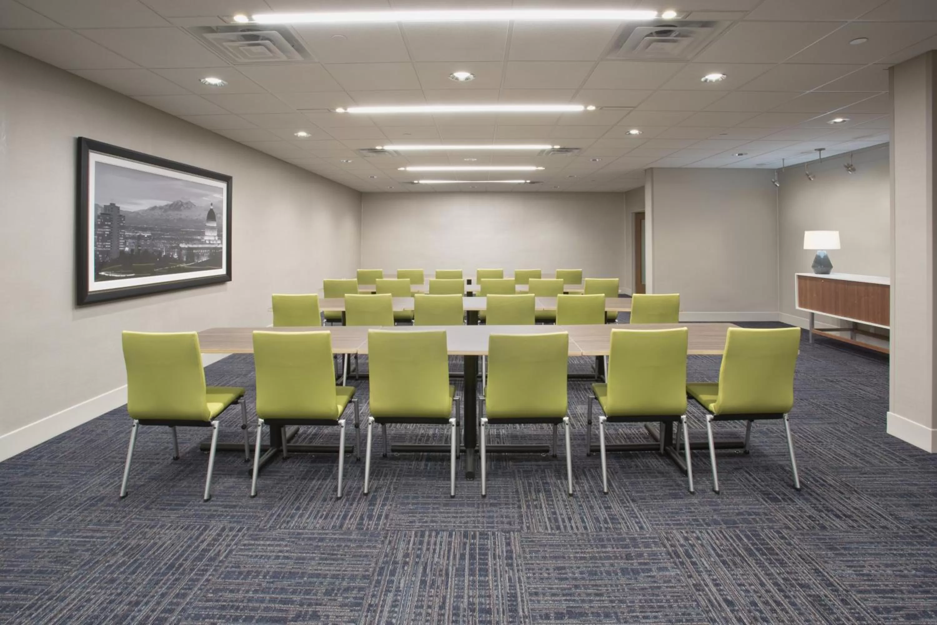 Meeting/conference room in Holiday Inn Express & Suites - North Battleford by IHG