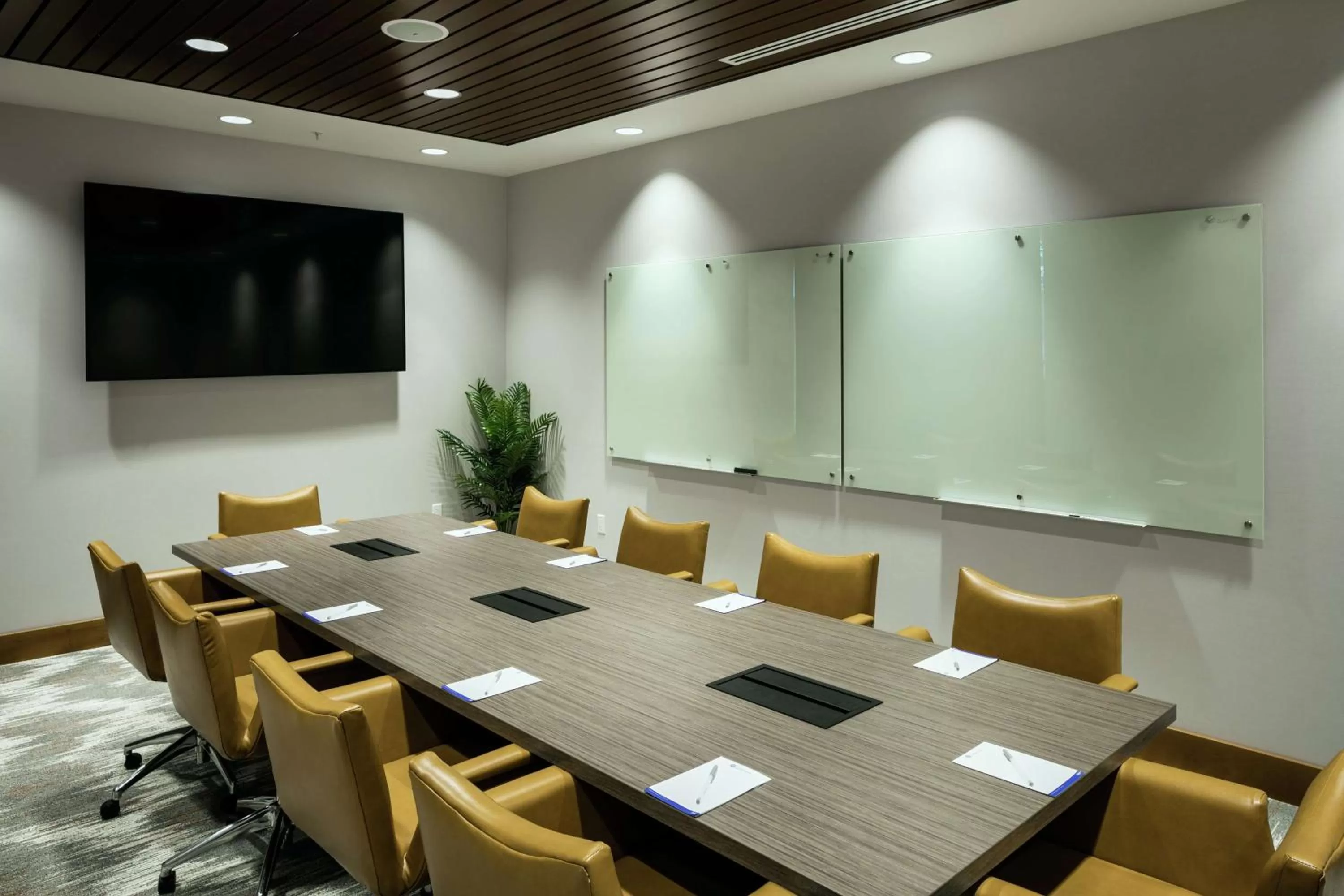 Meeting/conference room in Hilton Garden Inn Seattle Bellevue Downtown, WA