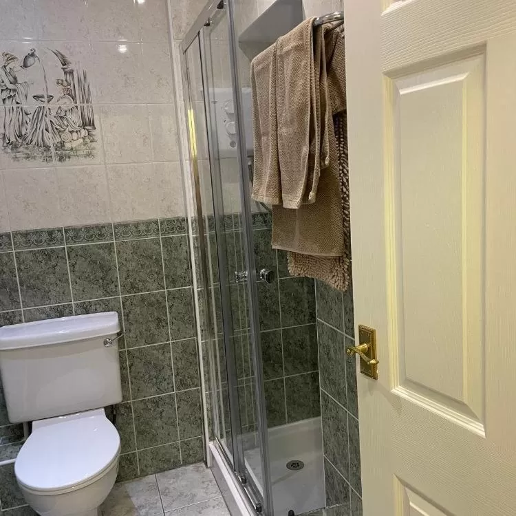 Bathroom in The Cottage Inn