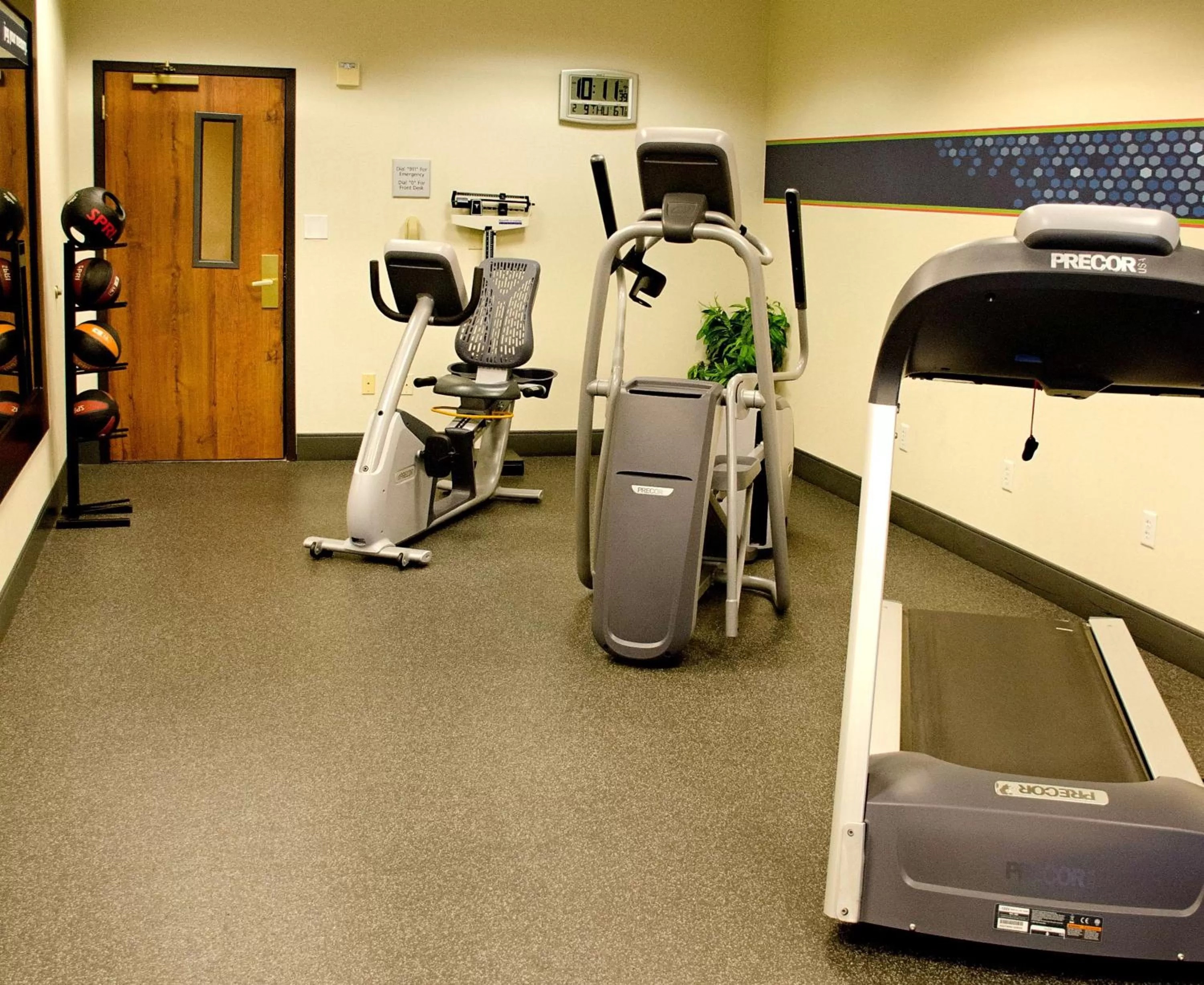 Fitness centre/facilities in Hampton Inn & Suites College Station