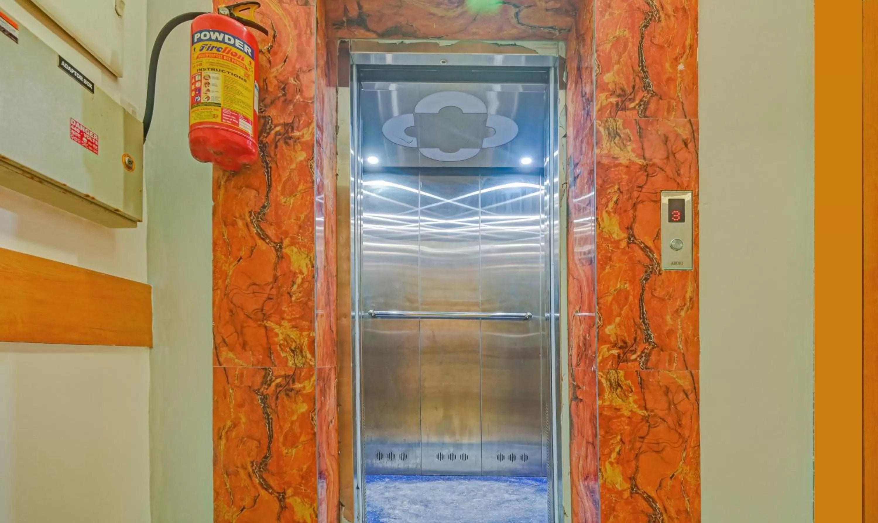 Facade/entrance in Treebo Sidhartha Inn Baliapanda