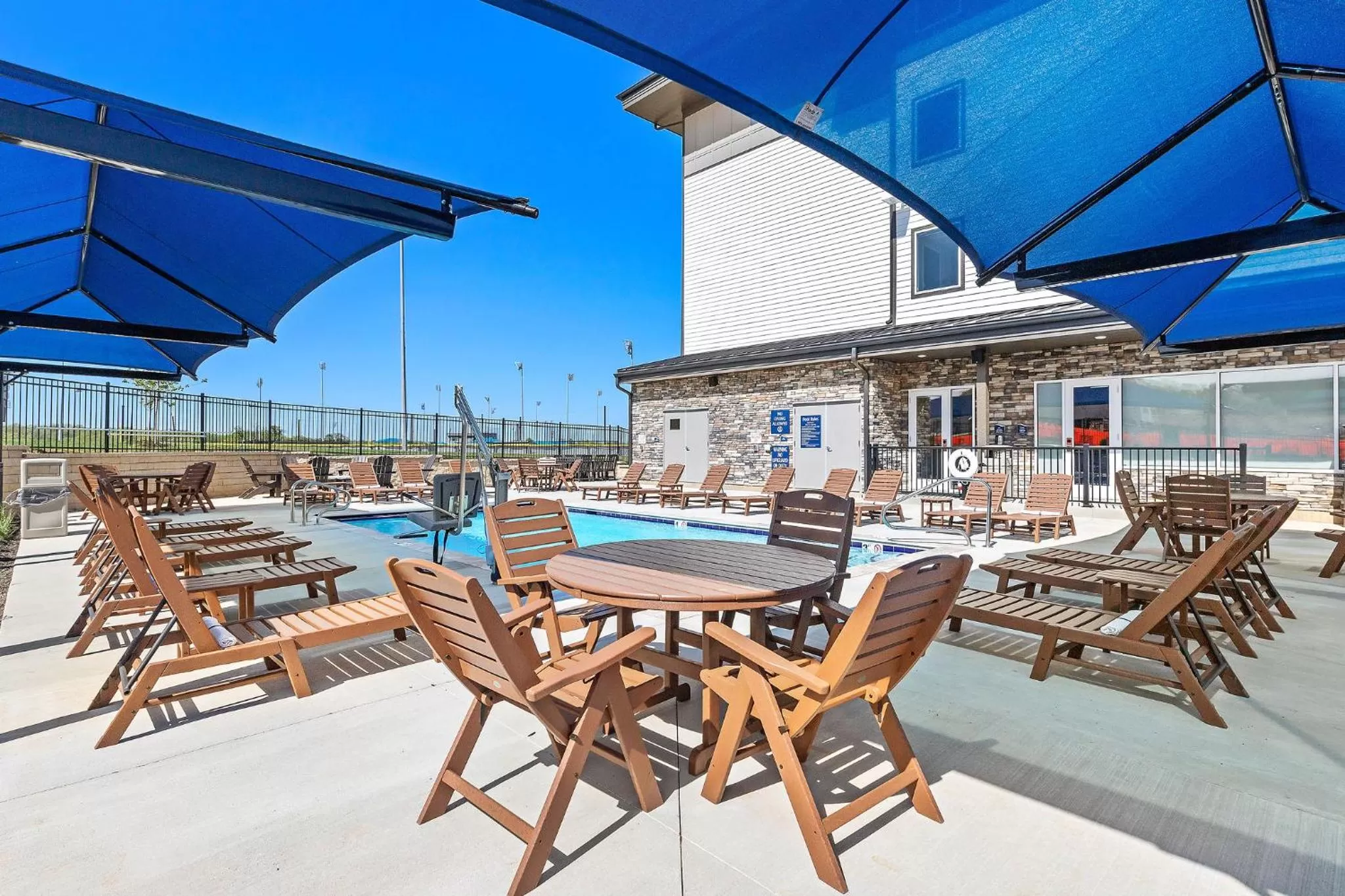 Swimming pool in Holiday Inn Express Kansas City North Parkville by IHG